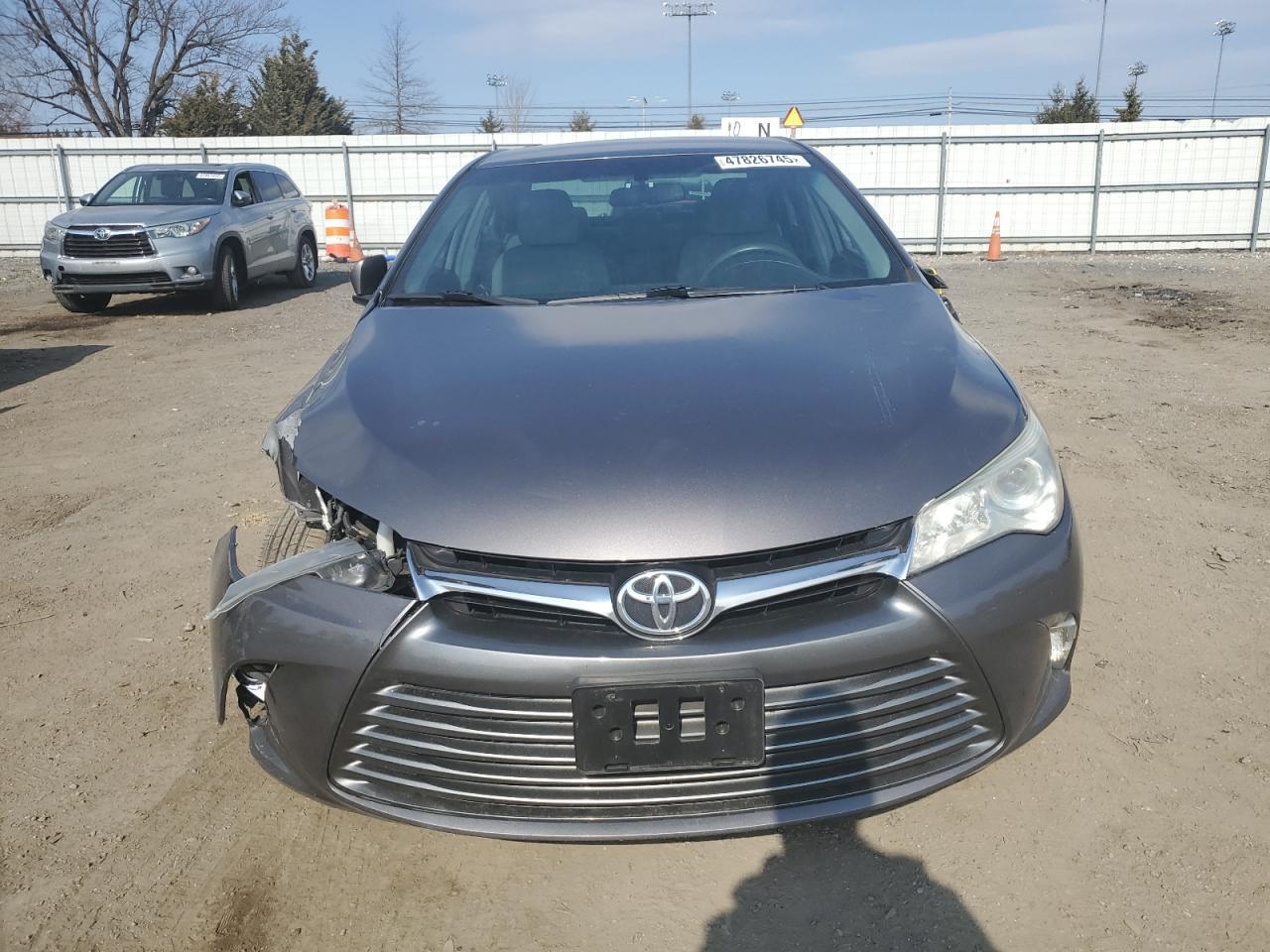 2016 TOYOTA CAMRY LE - Фото 5