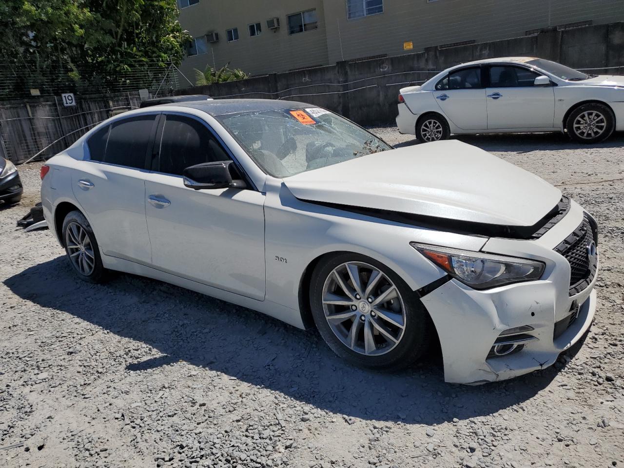 2016 INFINITI Q50 PREMIU - Фото 4