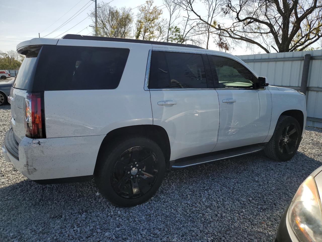 2016 GMC YUKON SLT - Фото 3
