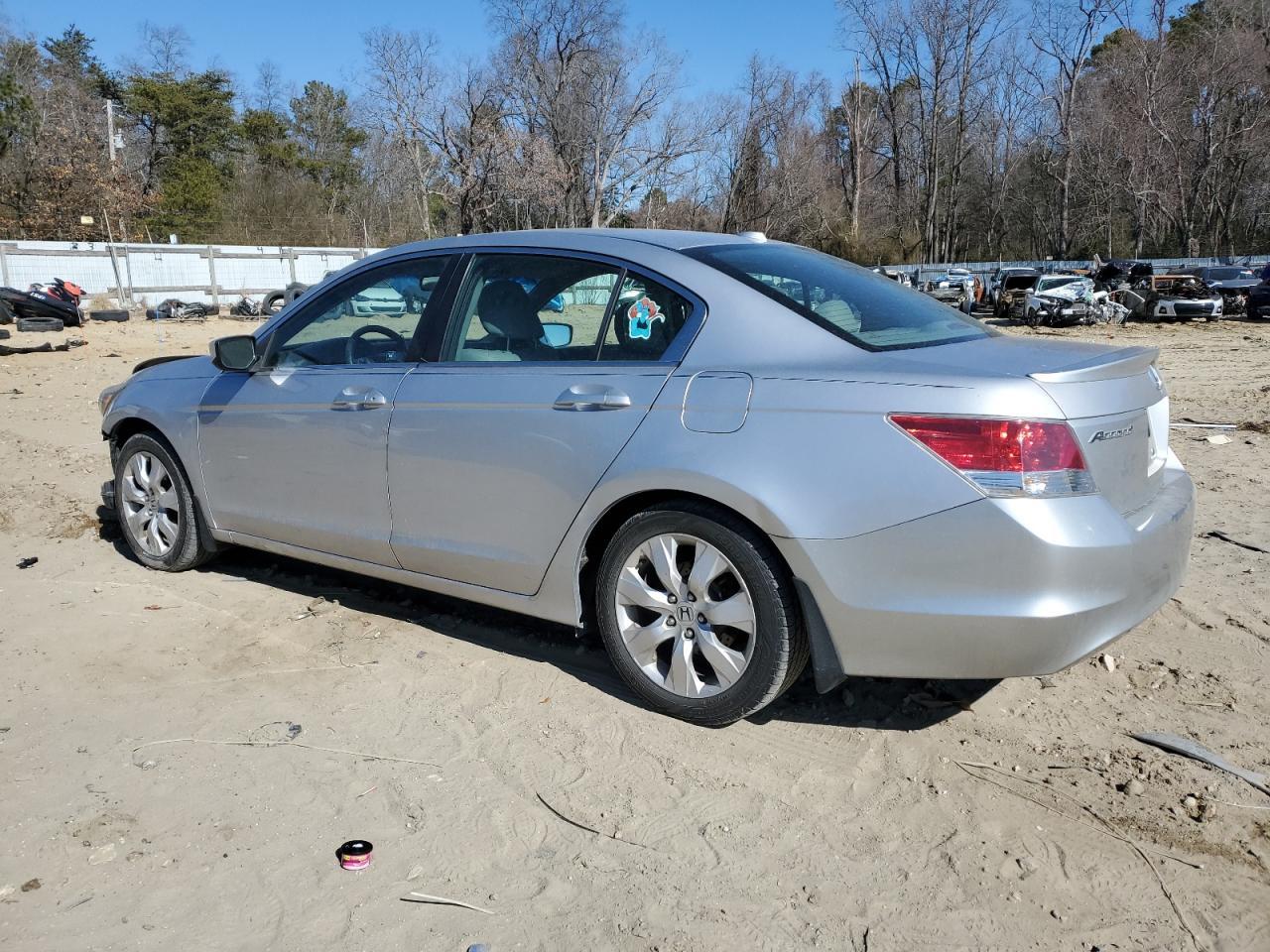 2010 HONDA ACCORD EXL - Image 2