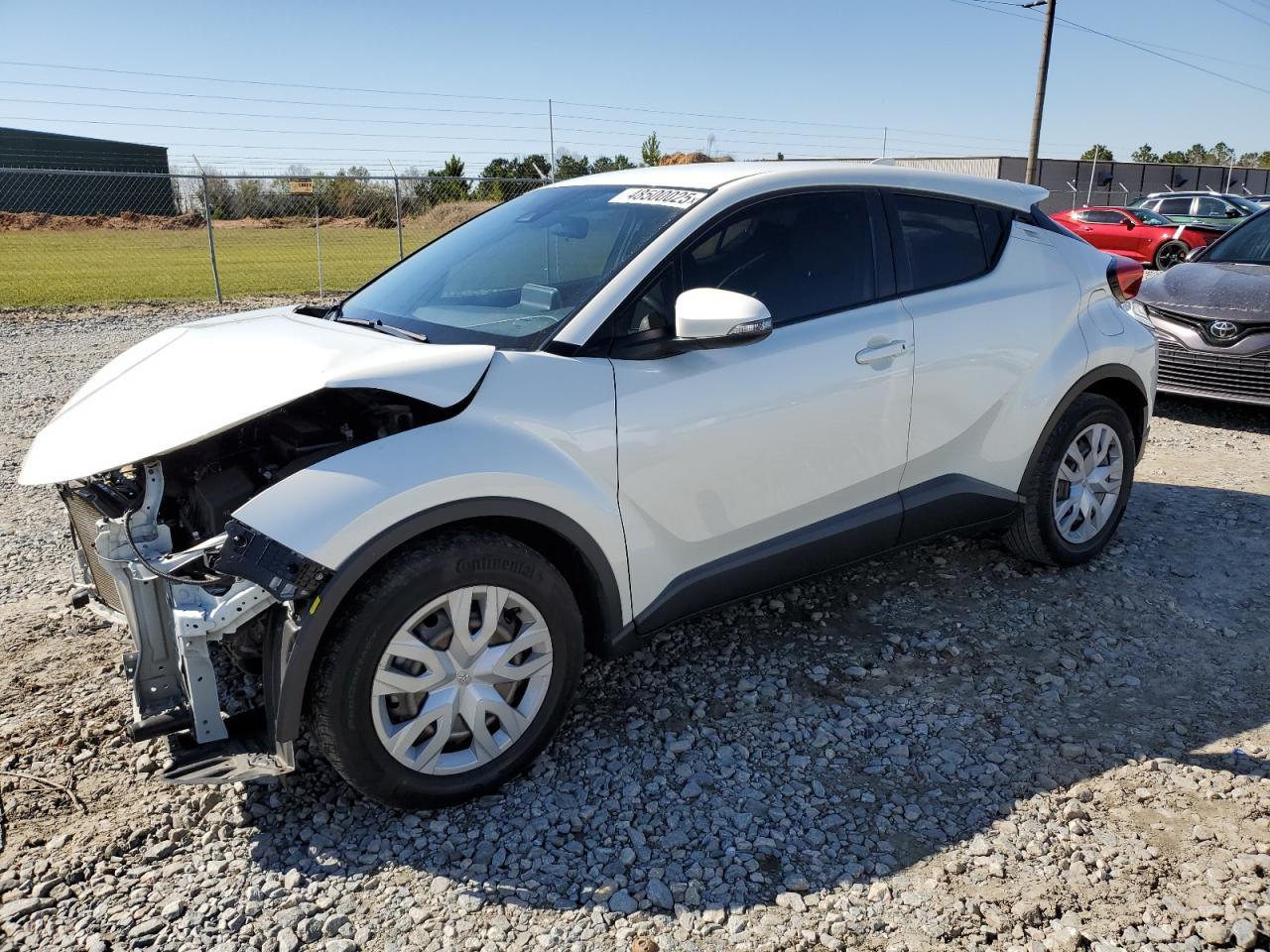 2021 TOYOTA C-HR XLE