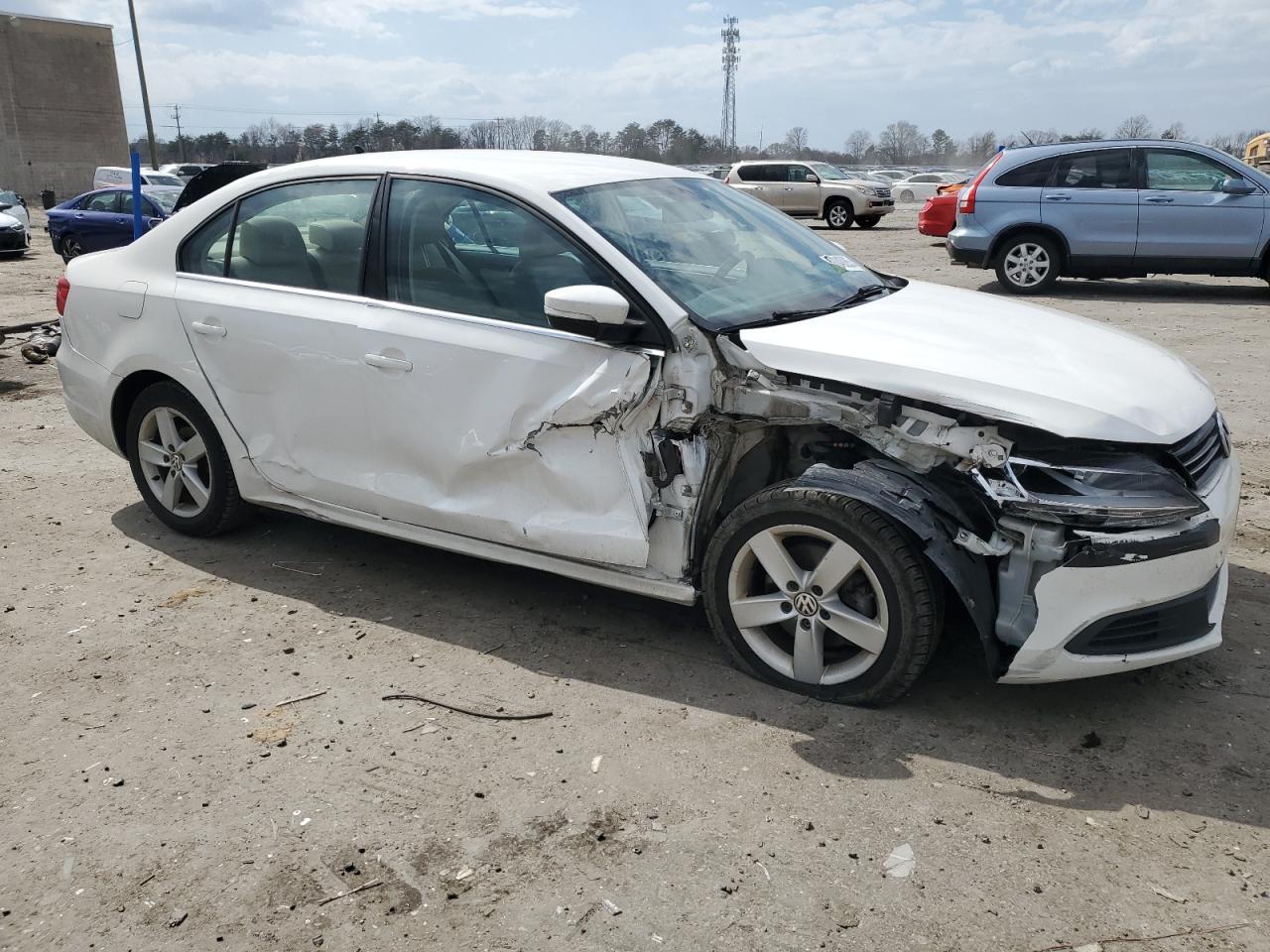 2013 VOLKSWAGEN JETTA TDI - Фото 4