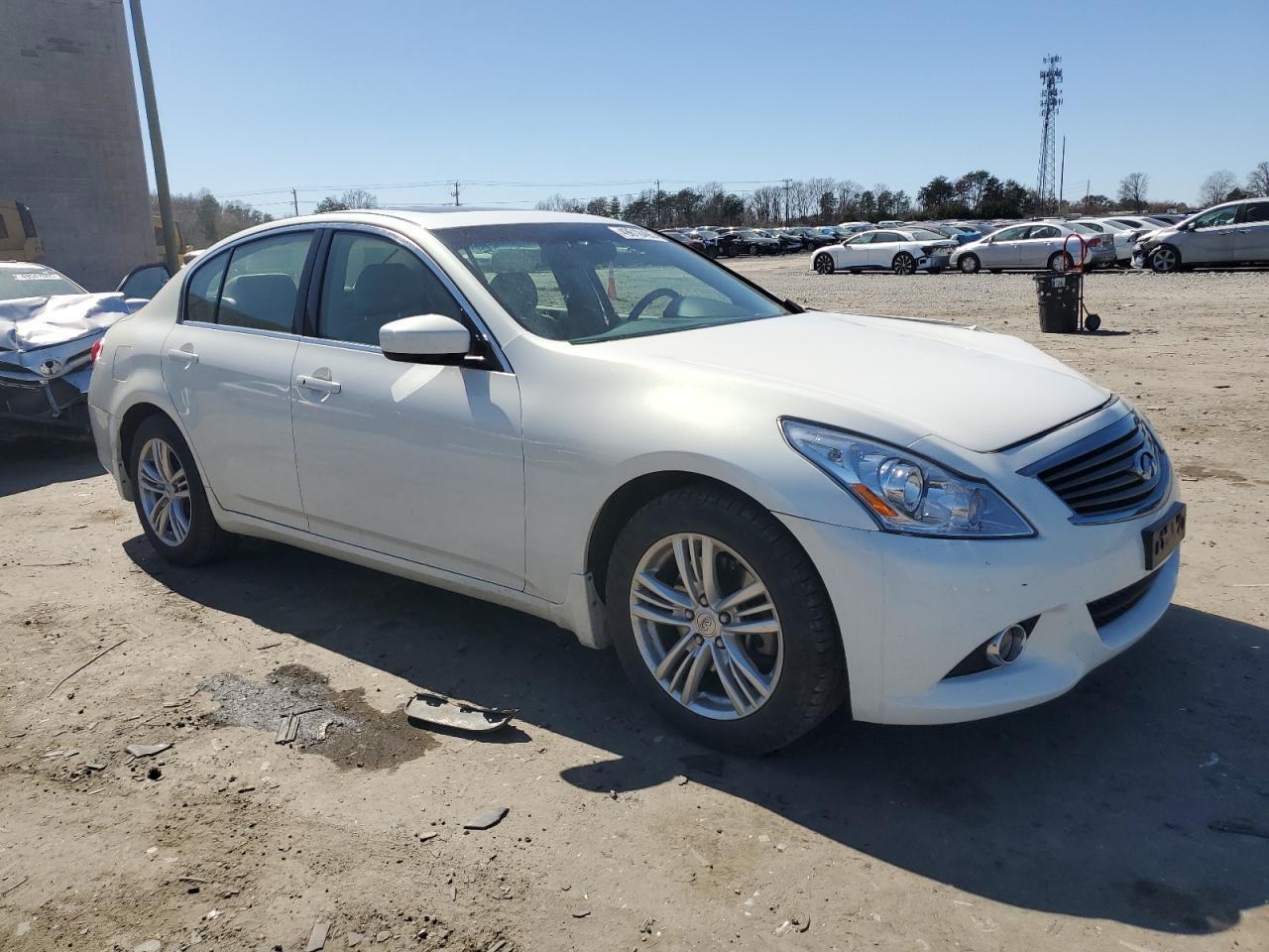 2012 INFINITI G37 - Image 4