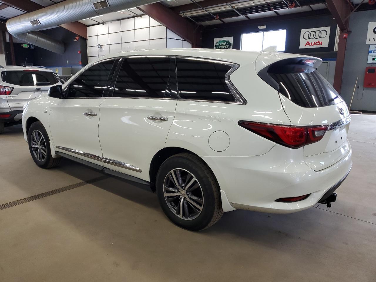 2019 INFINITI QX60 LUXE - Фото 2