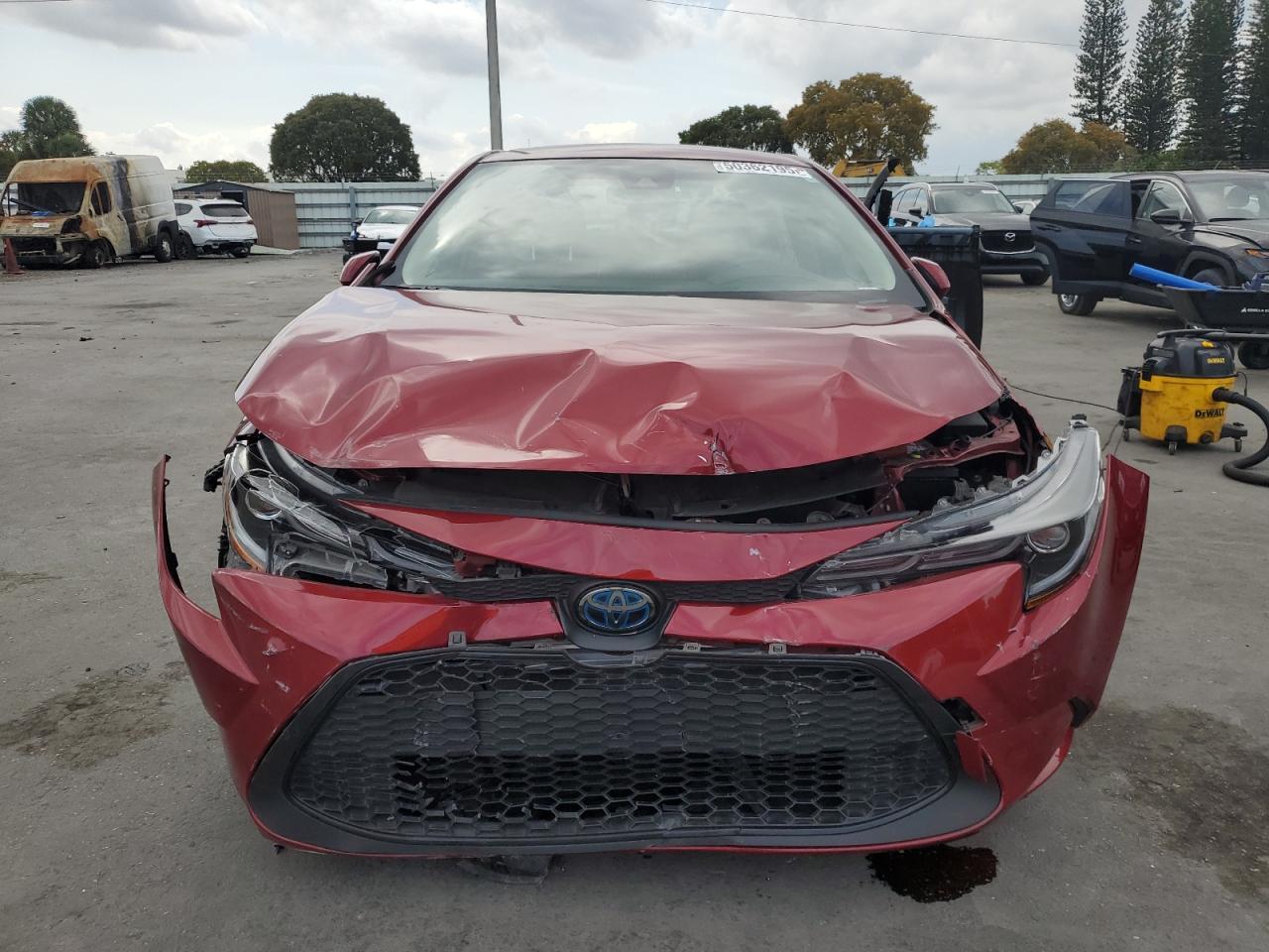 2022 TOYOTA COROLLA LE - Фото 5