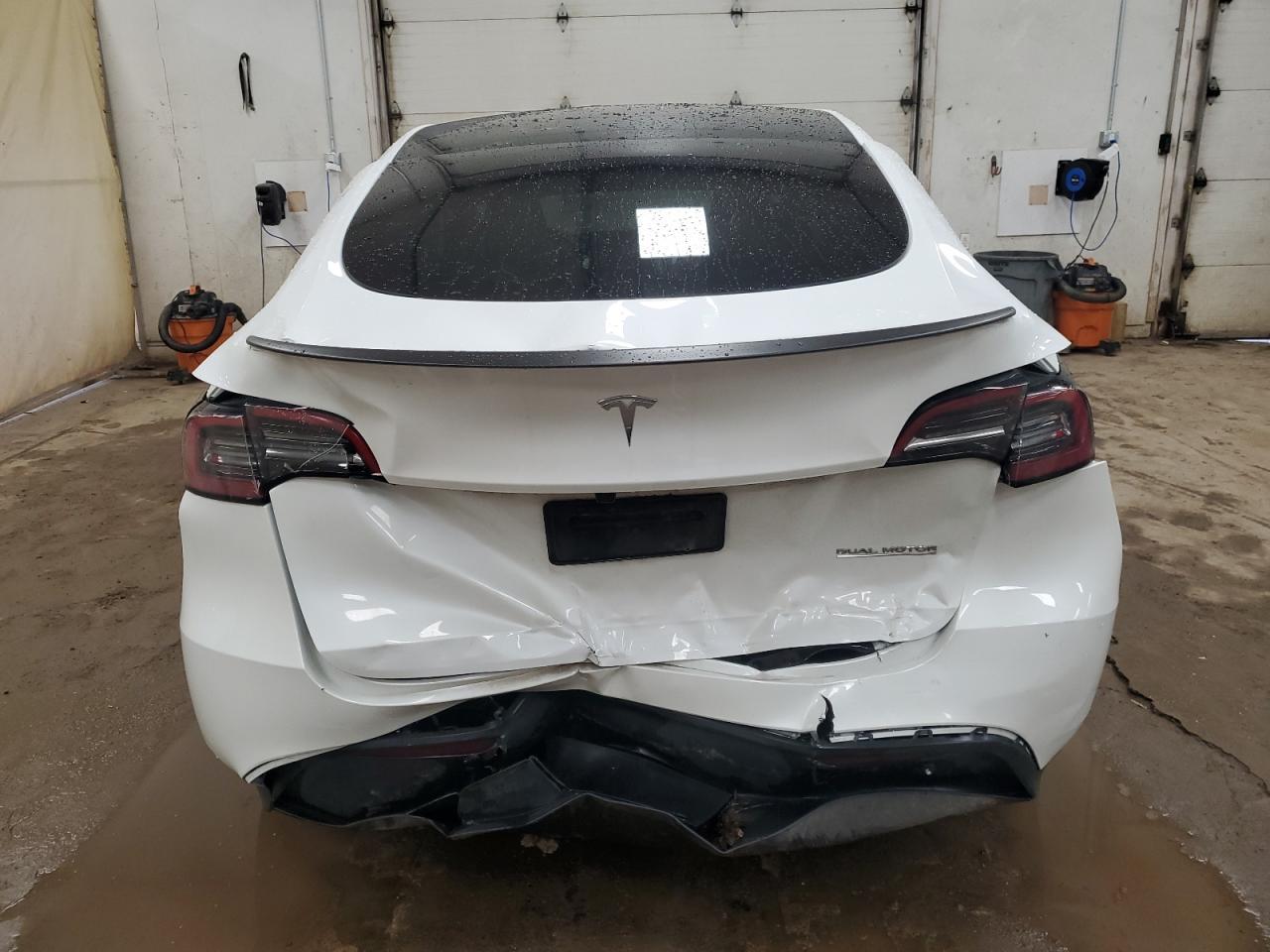 2023 TESLA MODEL Y - Фото 6