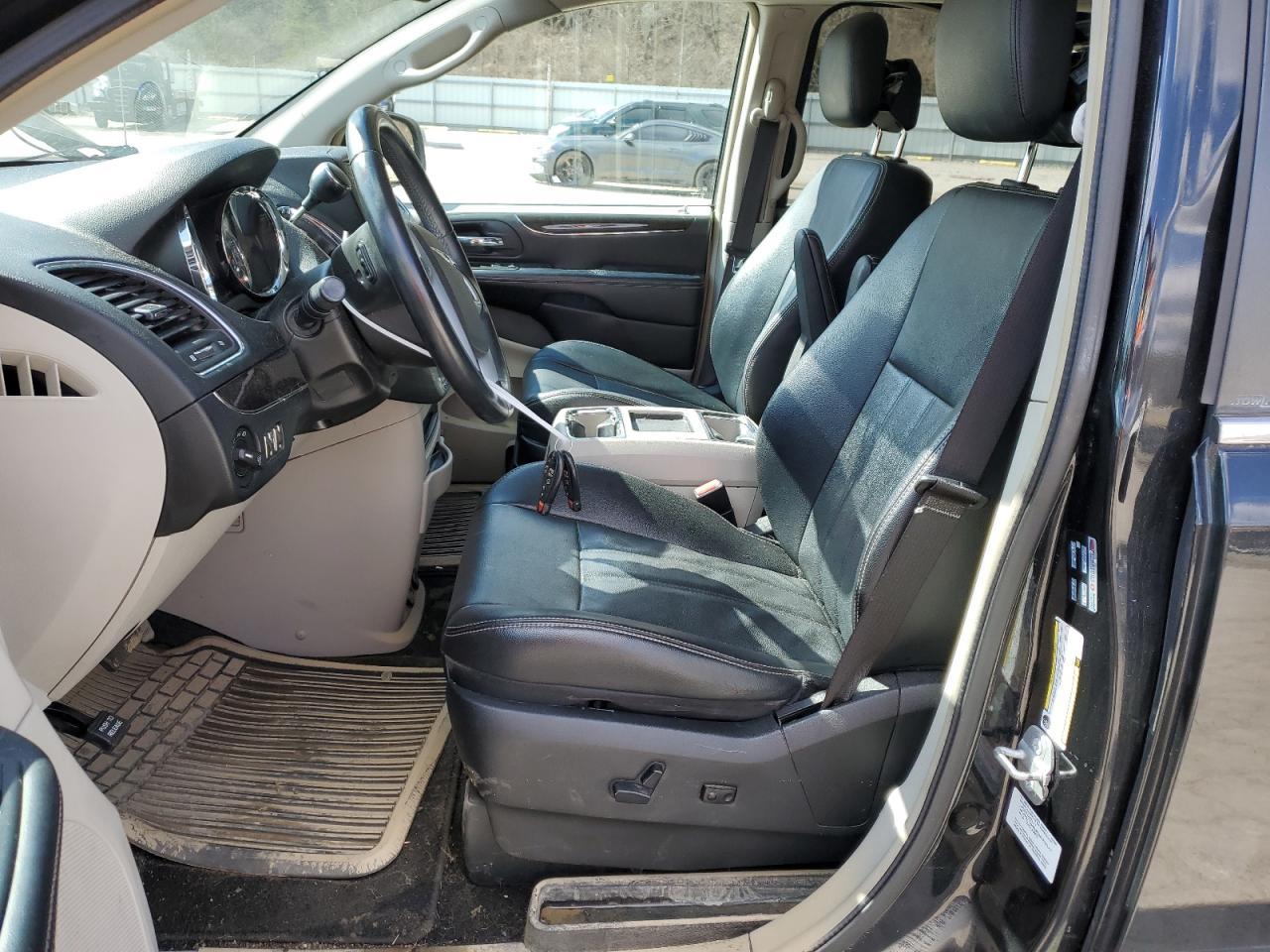 2014 CHRYSLER TOWN & COU - Фото 7