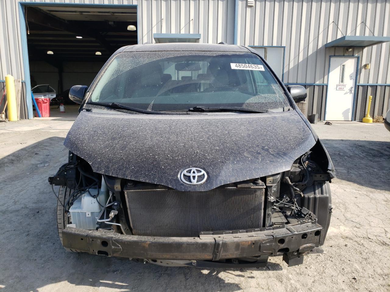 2015 TOYOTA SIENNA XLE - Фото 5