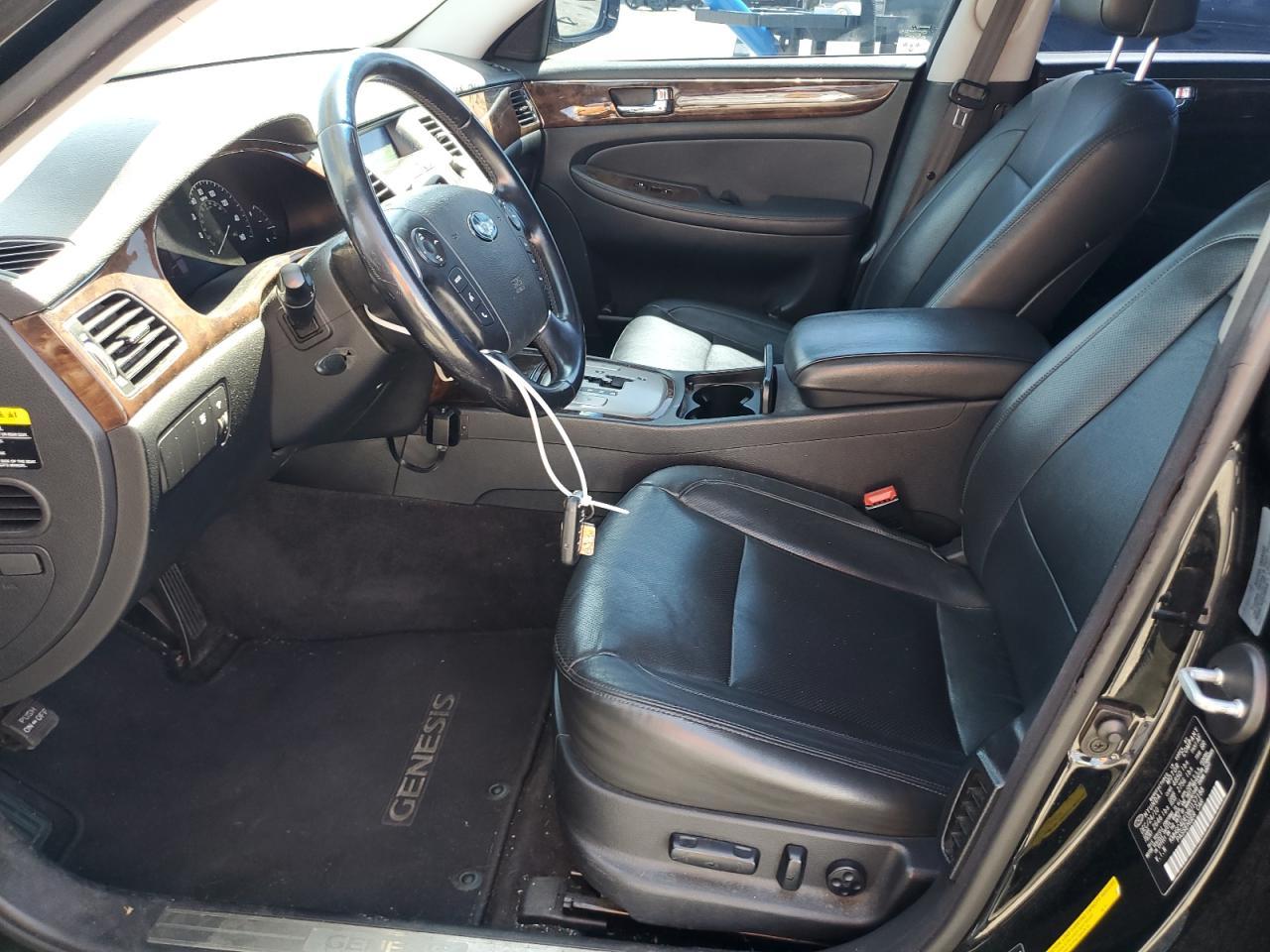 2011 HYUNDAI GENESIS 3. - Image 7