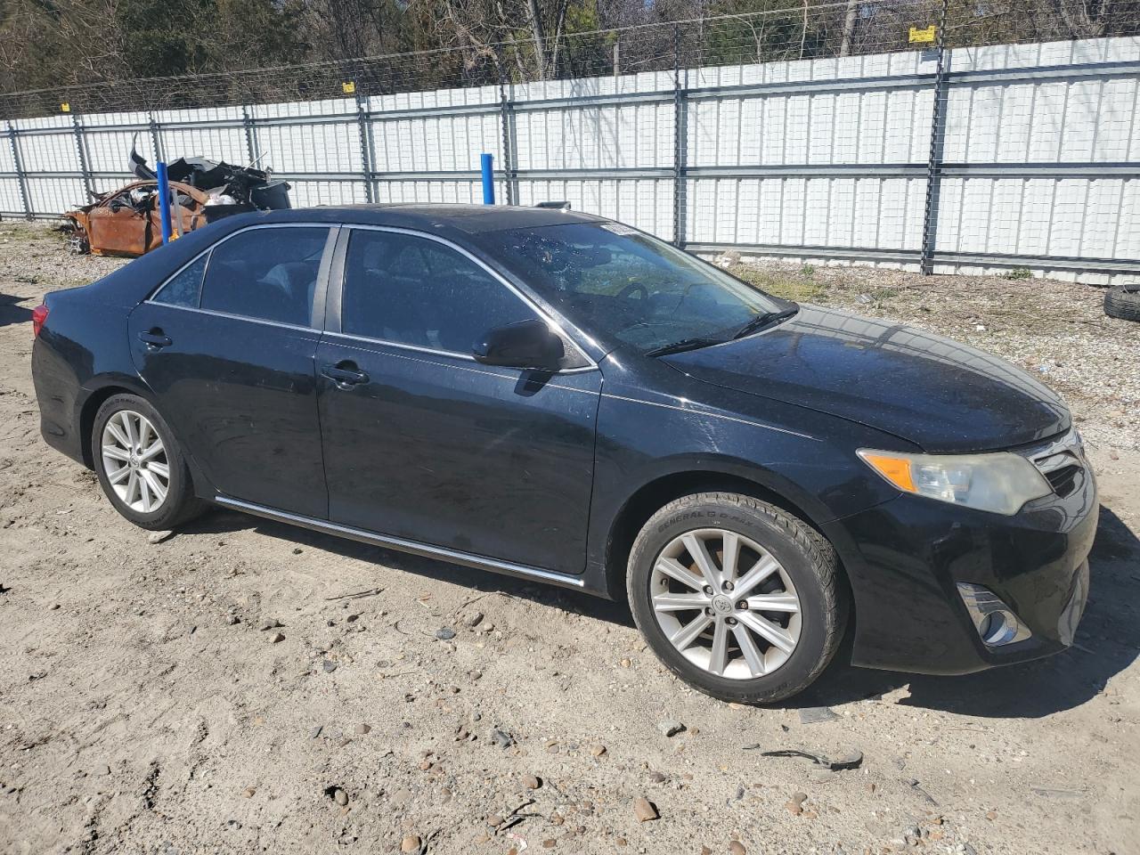 2014 TOYOTA CAMRY L - Image 4