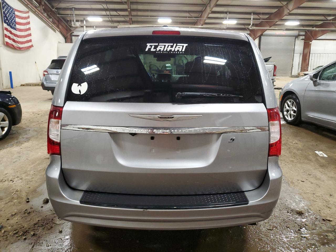 2014 CHRYSLER TOWN & COU - Фото 6