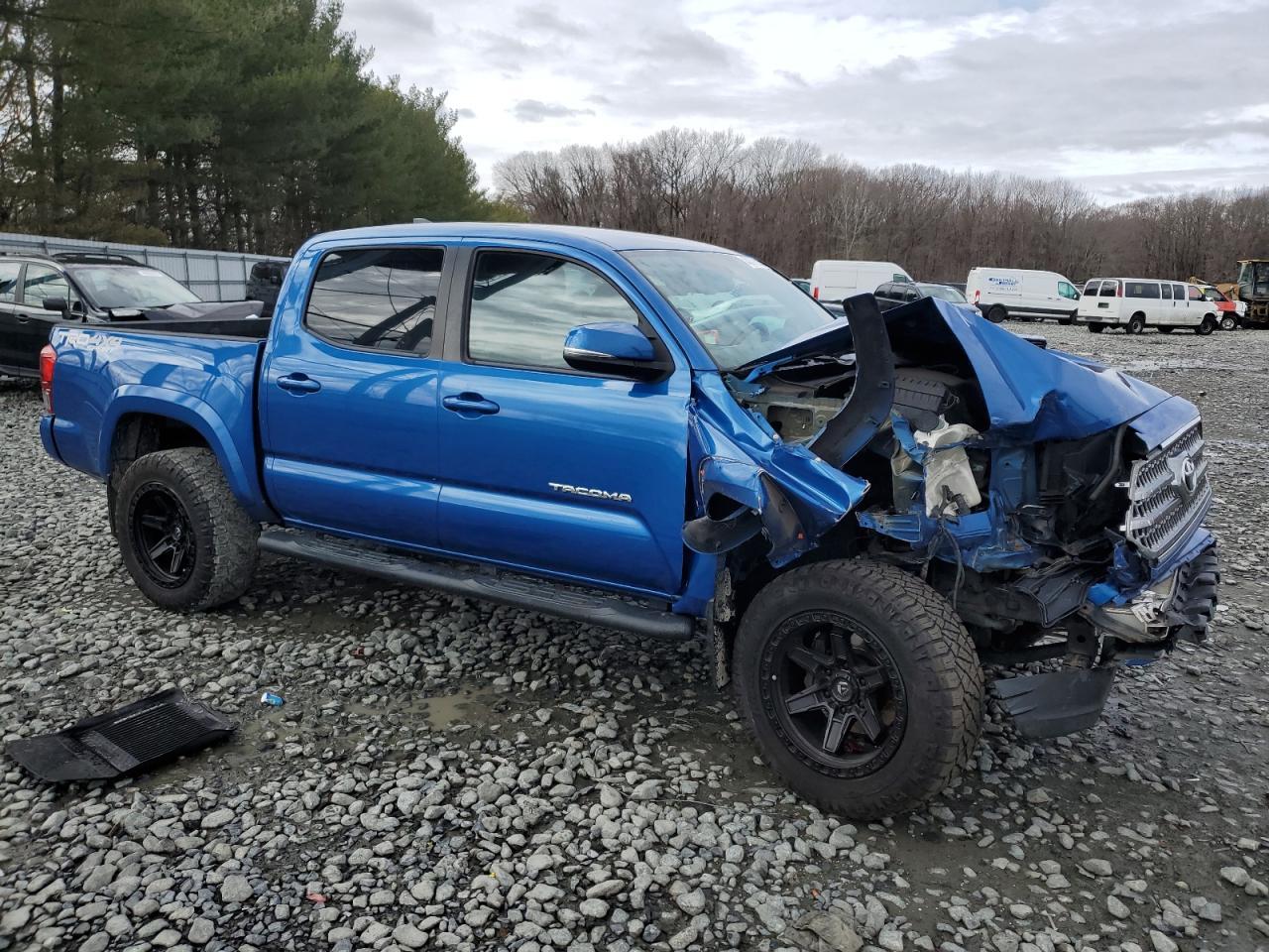 2016 TOYOTA TACOMA DOU - Фото 4