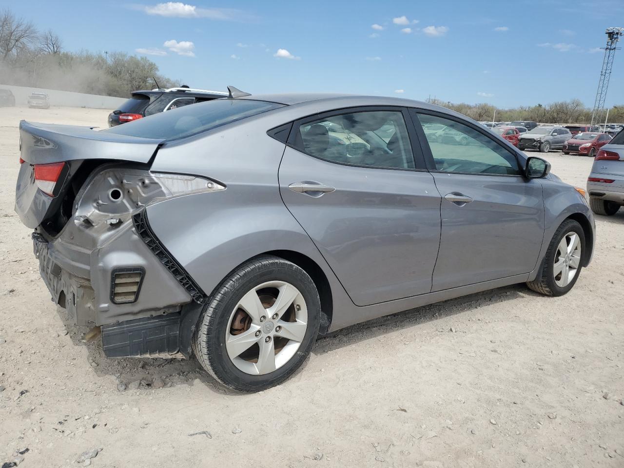 2013 HYUNDAI ELANTRA GL - Image 3