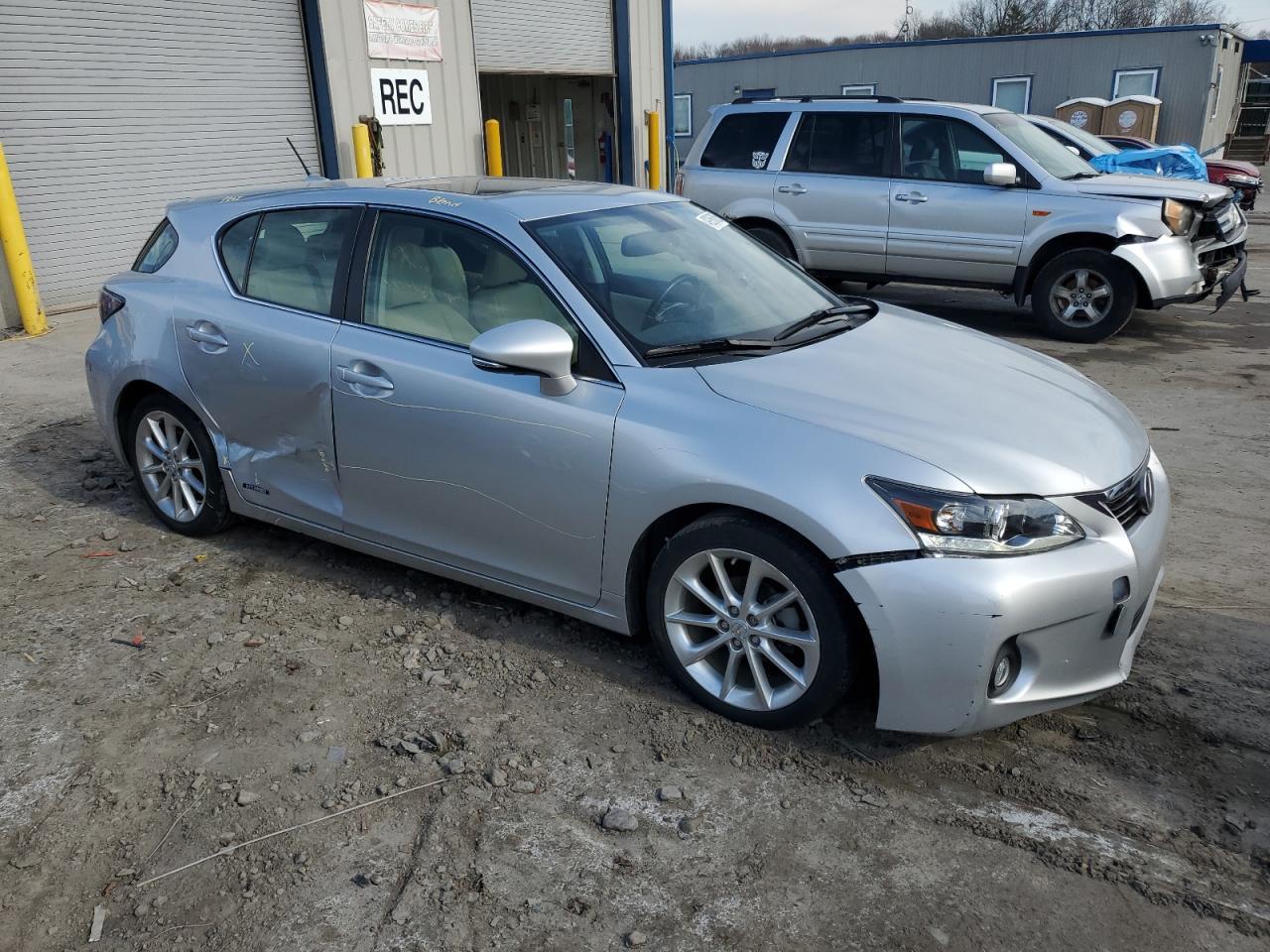 2013 LEXUS CT 200 - Фото 4