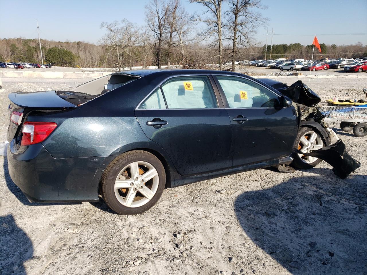 2014 TOYOTA CAMRY L - Image 3