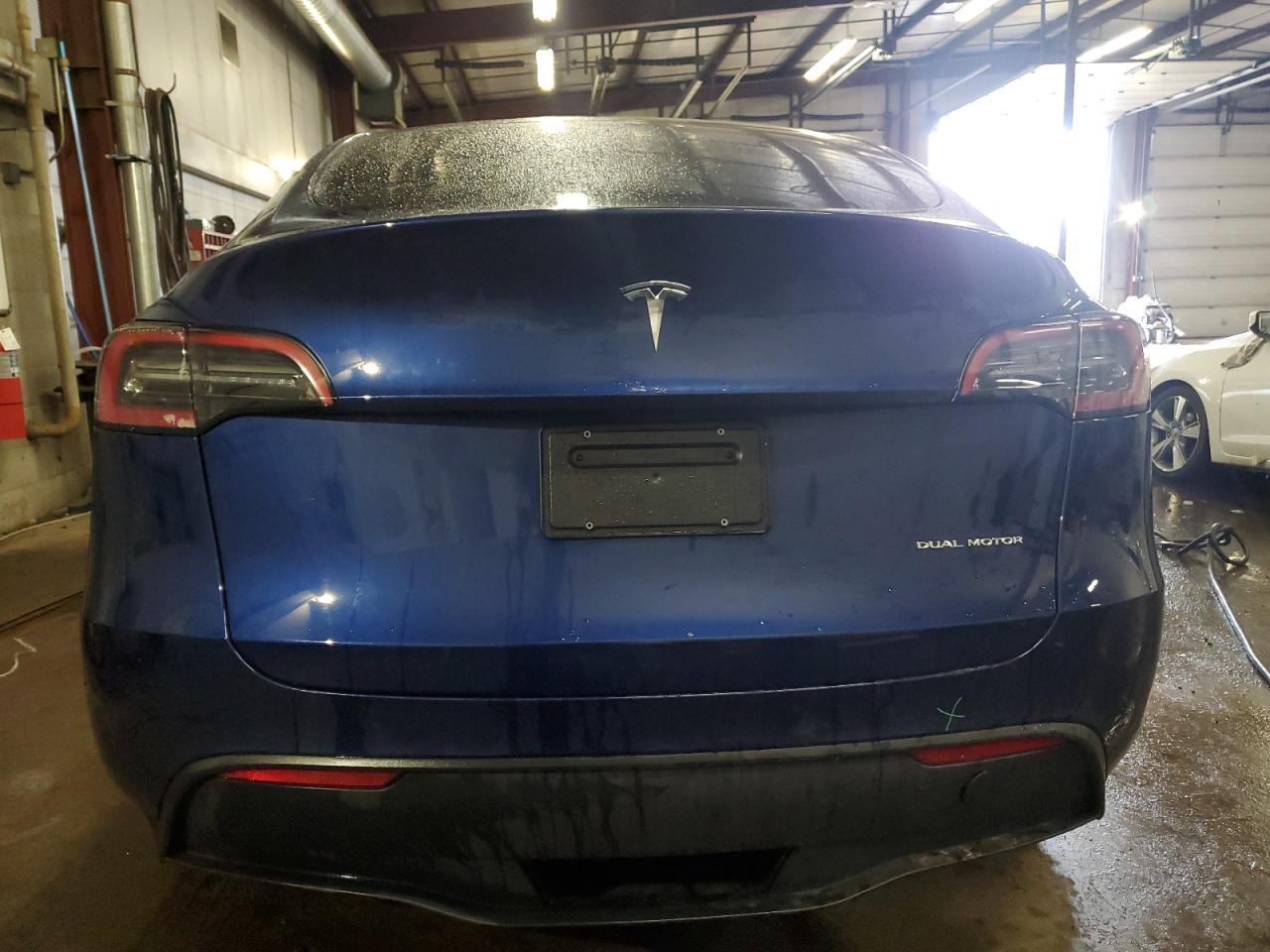 2024 TESLA MODEL Y - Image 6