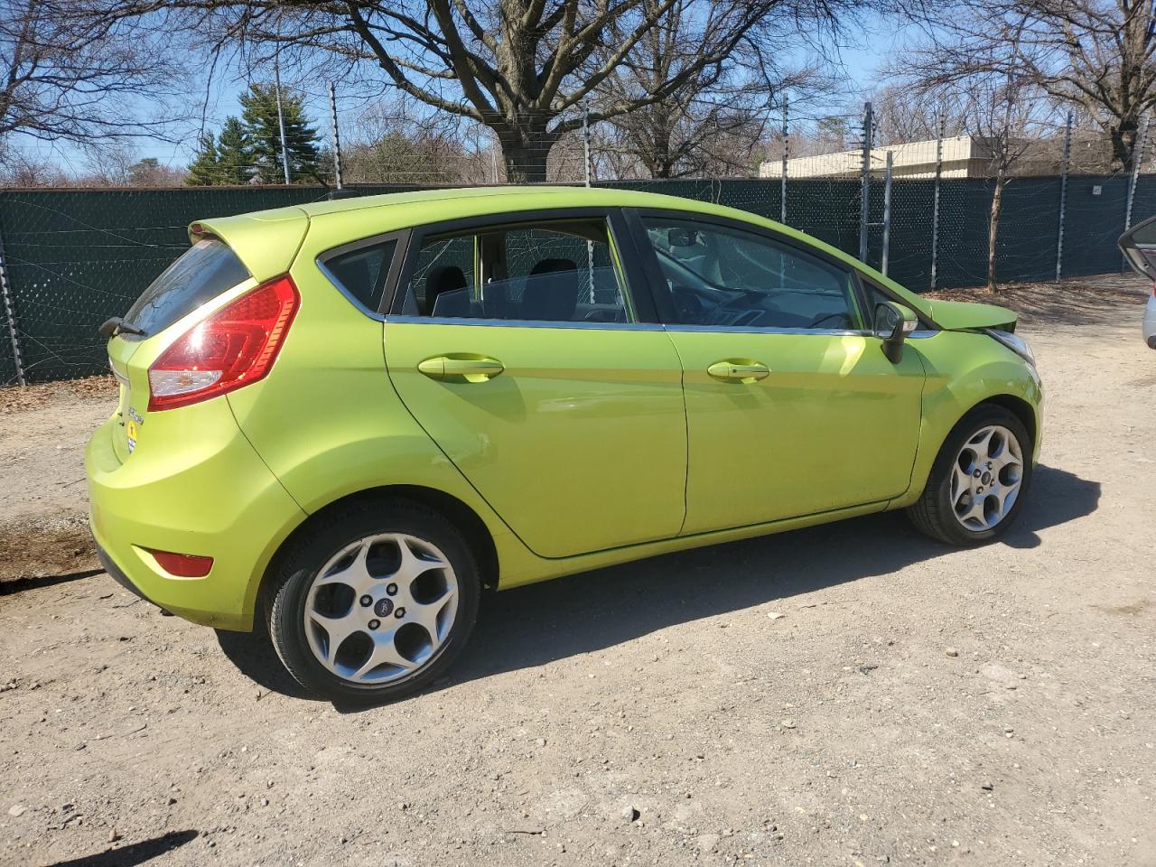 2012 FORD FIESTA SES - Image 3