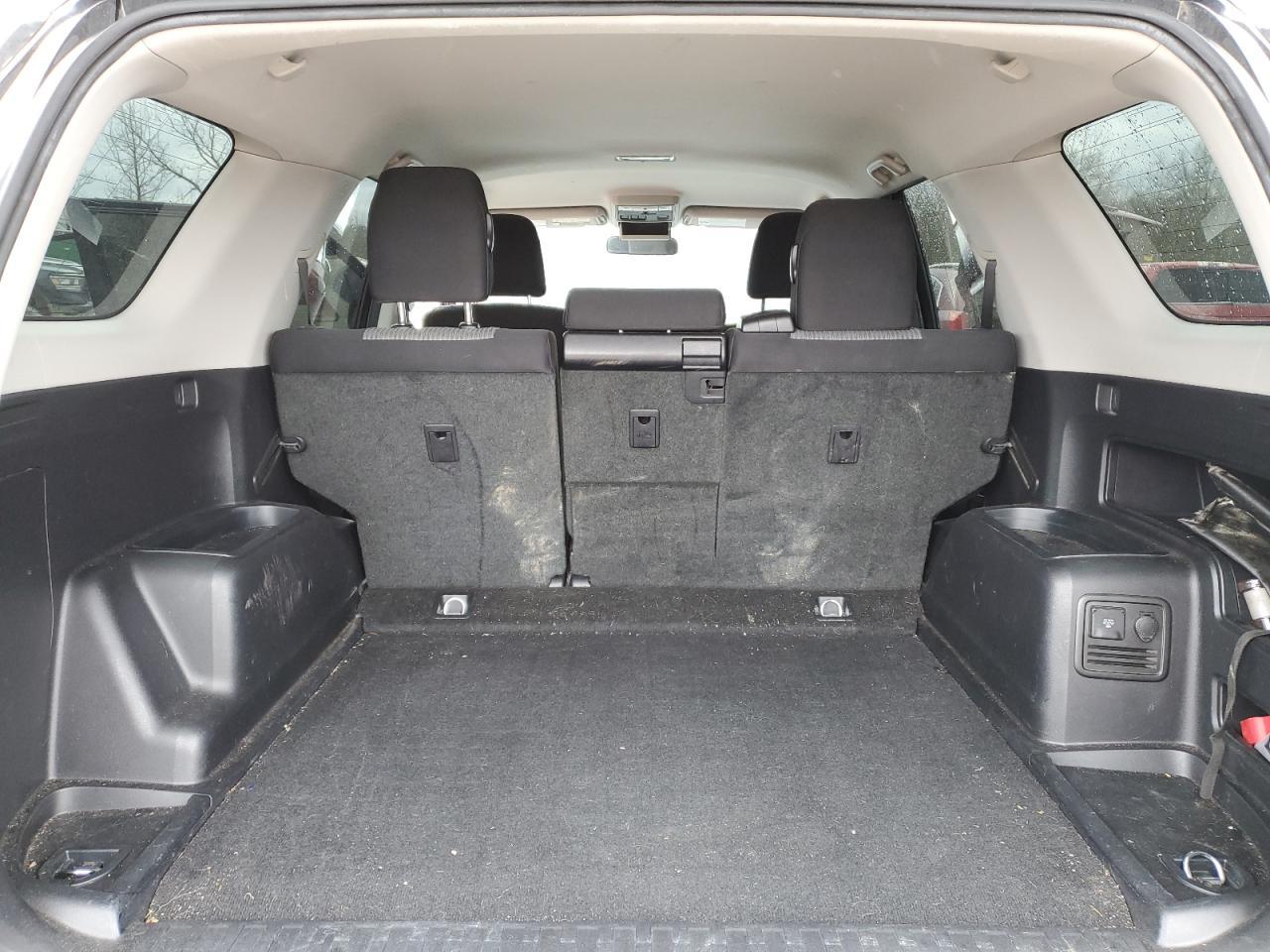 2017 TOYOTA 4RUNNER SR - Фото 6