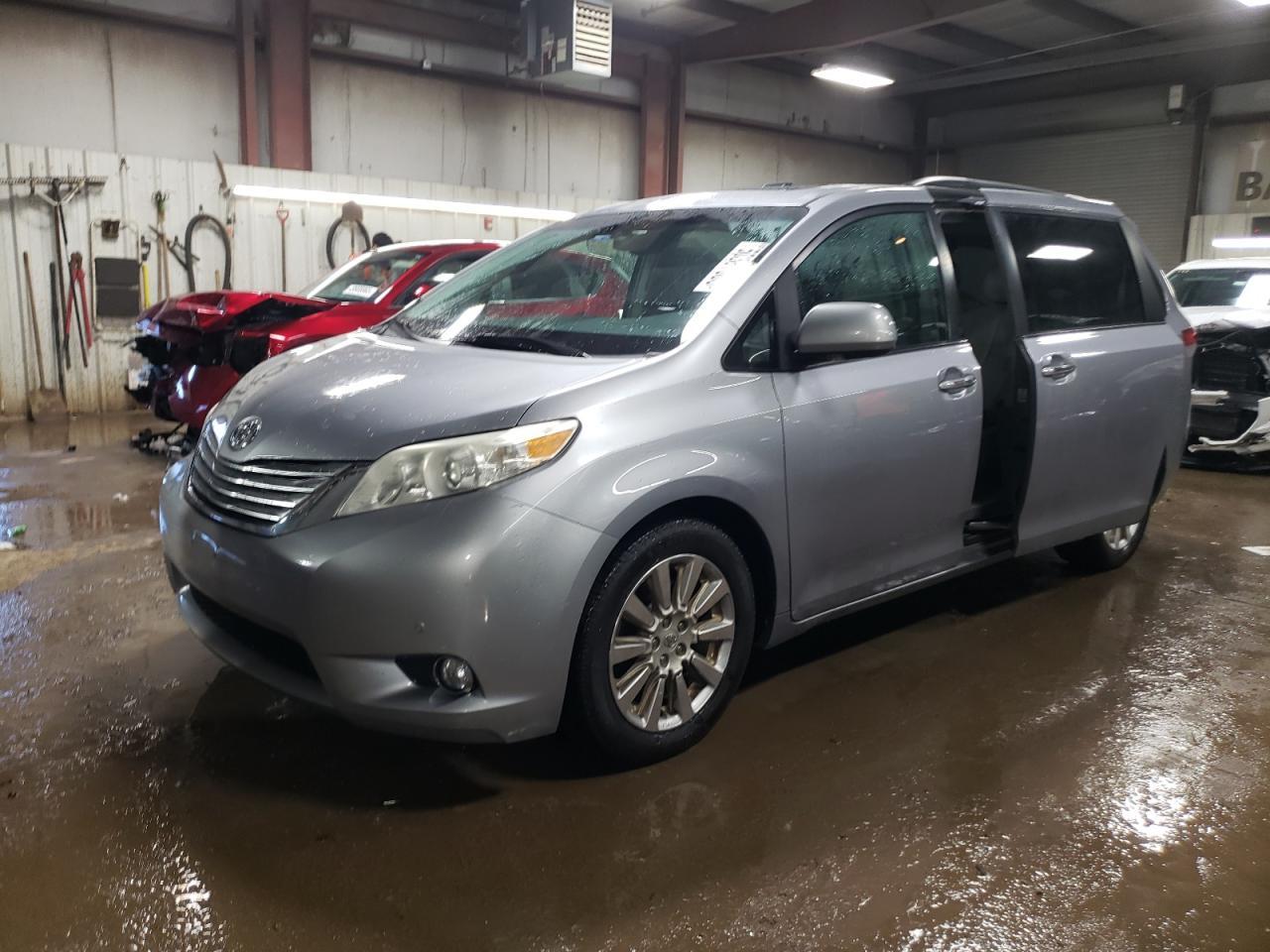 2011 TOYOTA SIENNA XLE