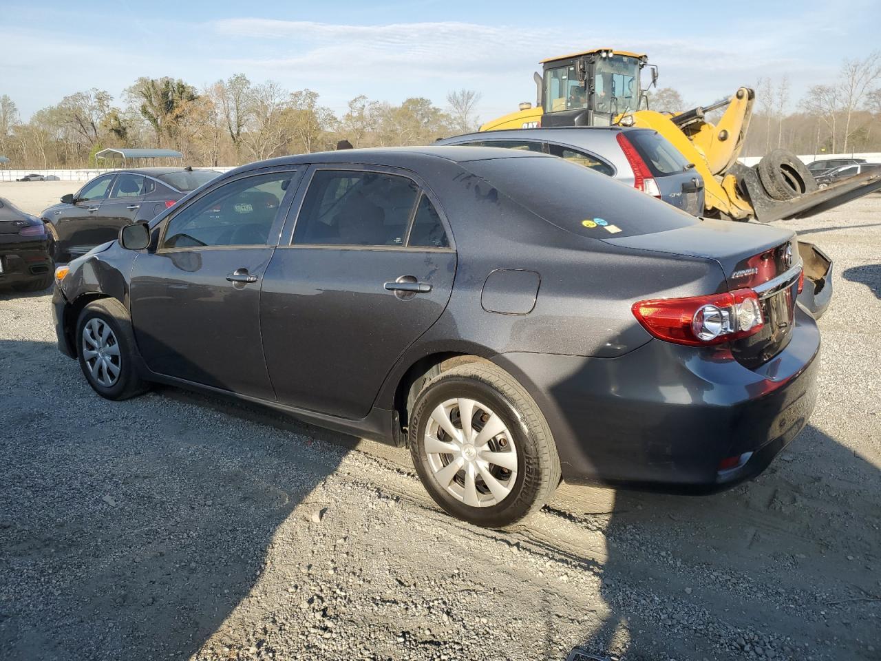 2013 TOYOTA COROLLA BA - Фото 2