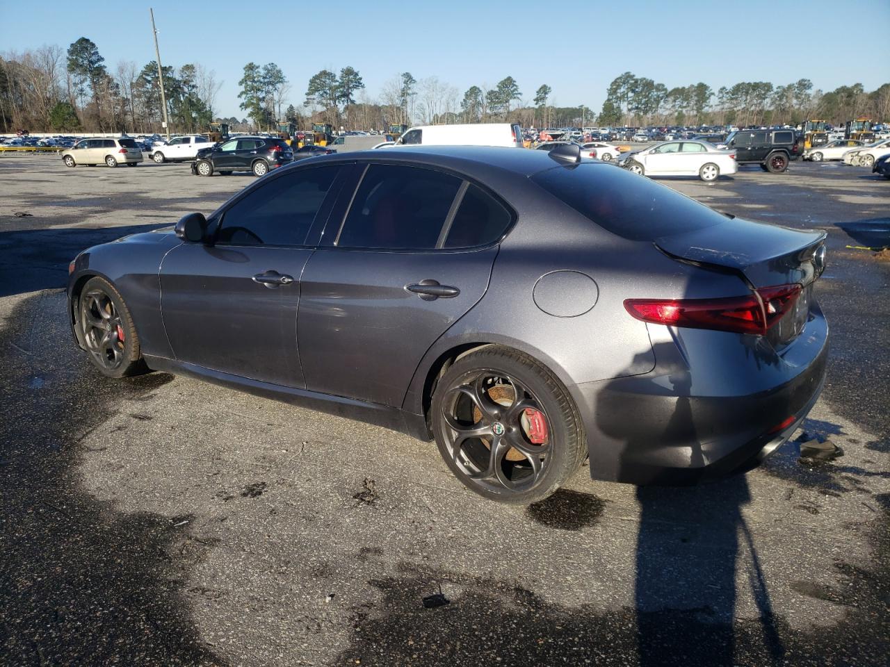 2017 ALFA ROMEO GIULIA TI - Image 2