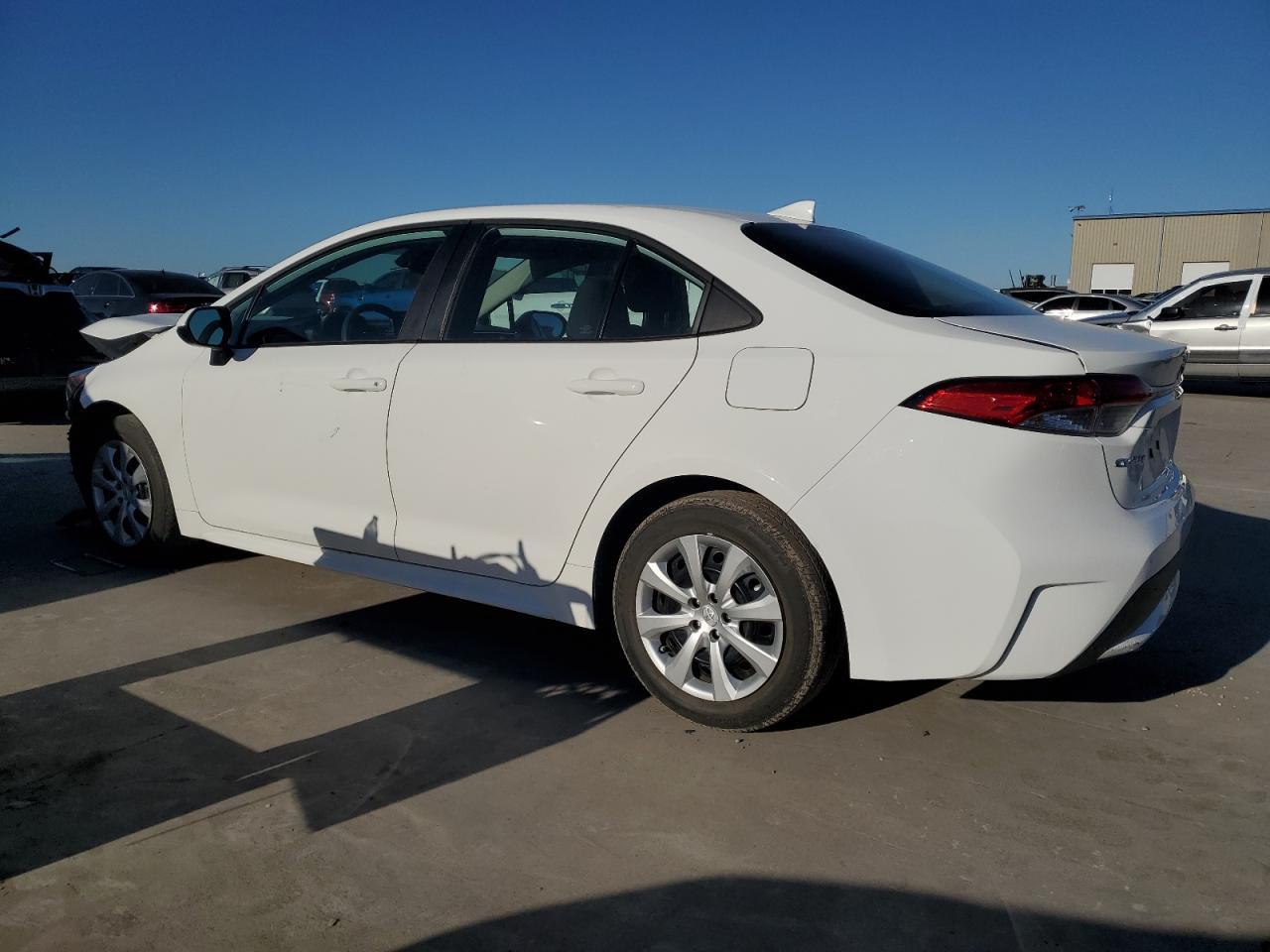 2020 TOYOTA COROLLA LE - Фото 2