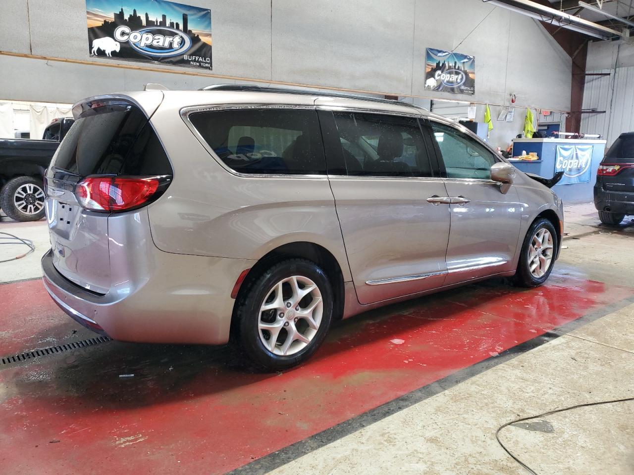2017 CHRYSLER PACIFICA T - Image 3