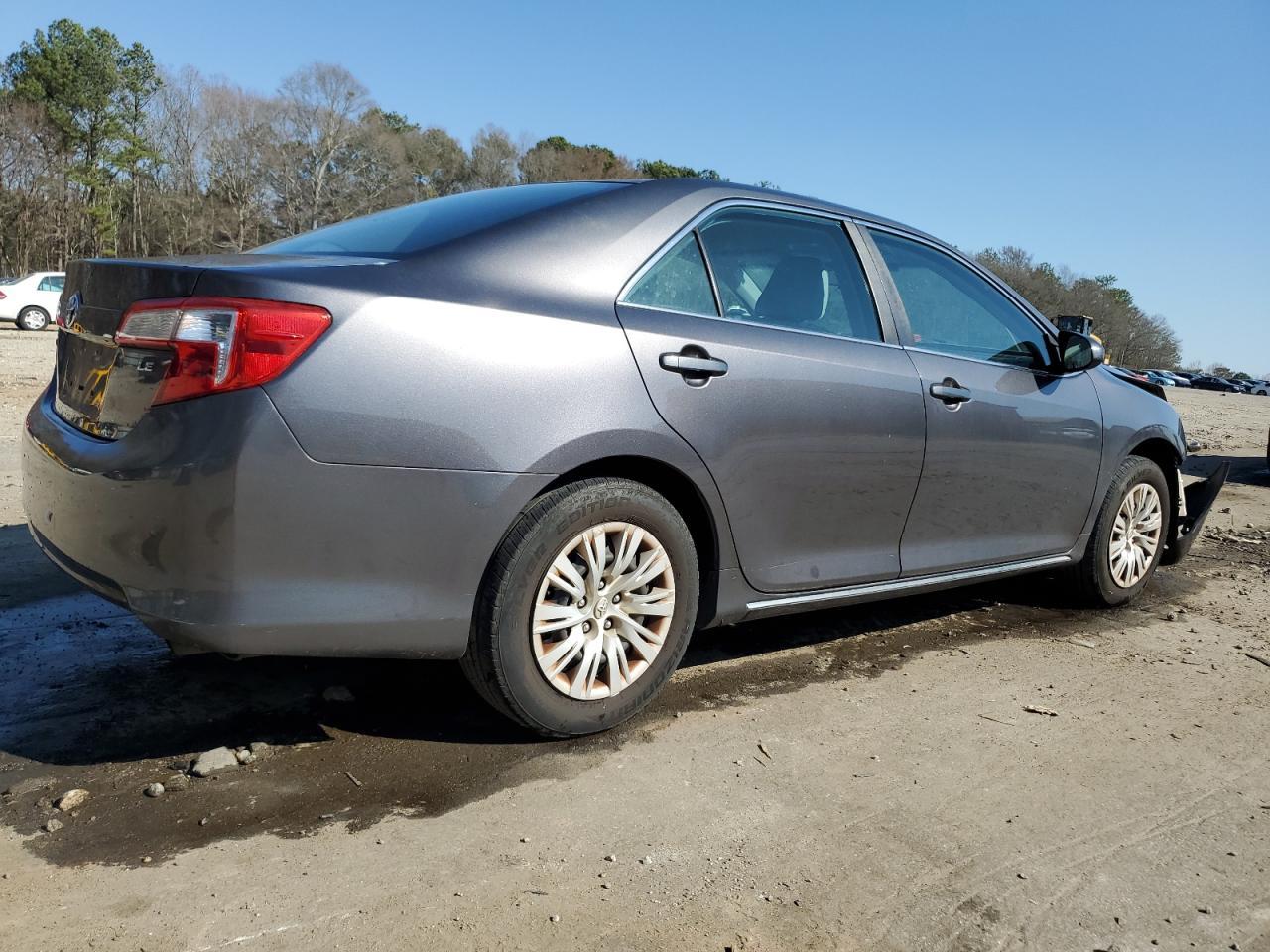 2014 TOYOTA CAMRY L - Фото 3