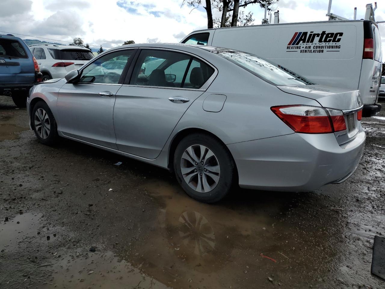 2014 HONDA ACCORD LX - Image 2