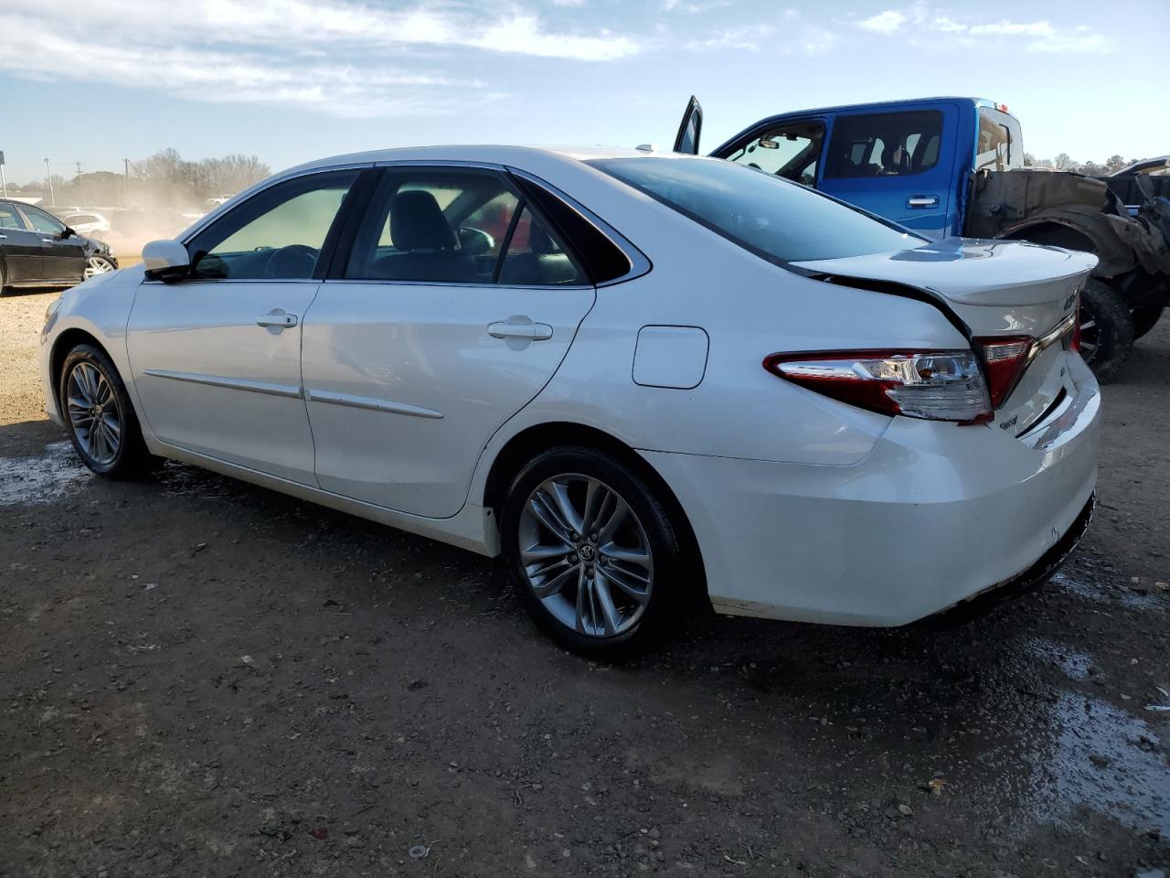 2016 TOYOTA CAMRY LE - Фото 2