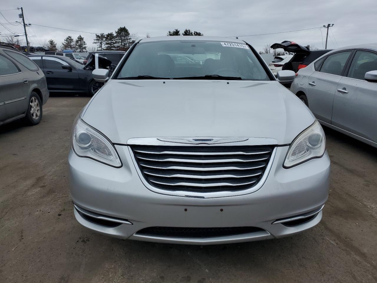 2012 CHRYSLER 200 - Image 5