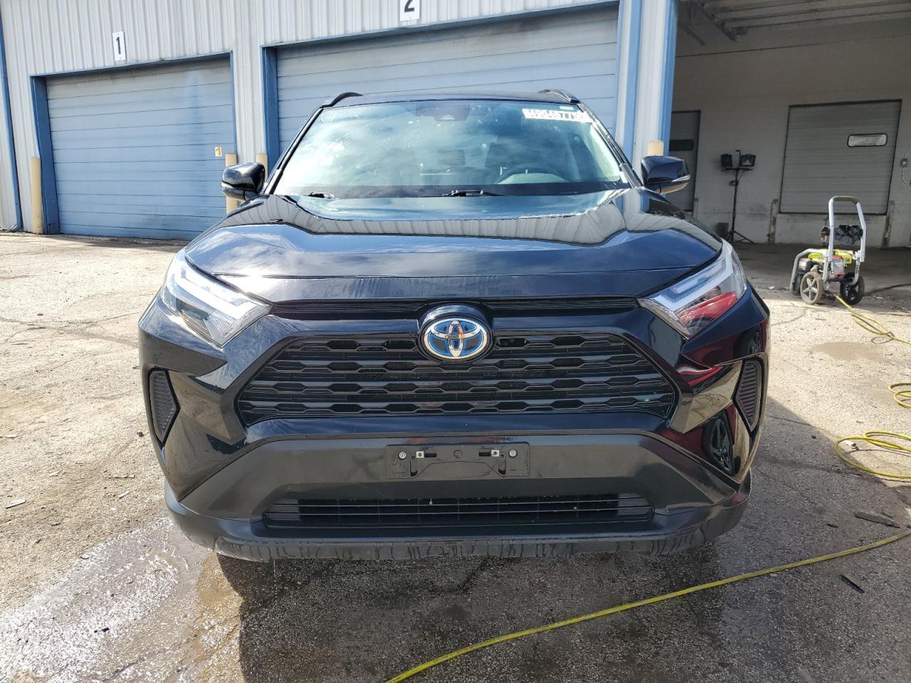 2022 TOYOTA RAV4 XLE - Фото 5