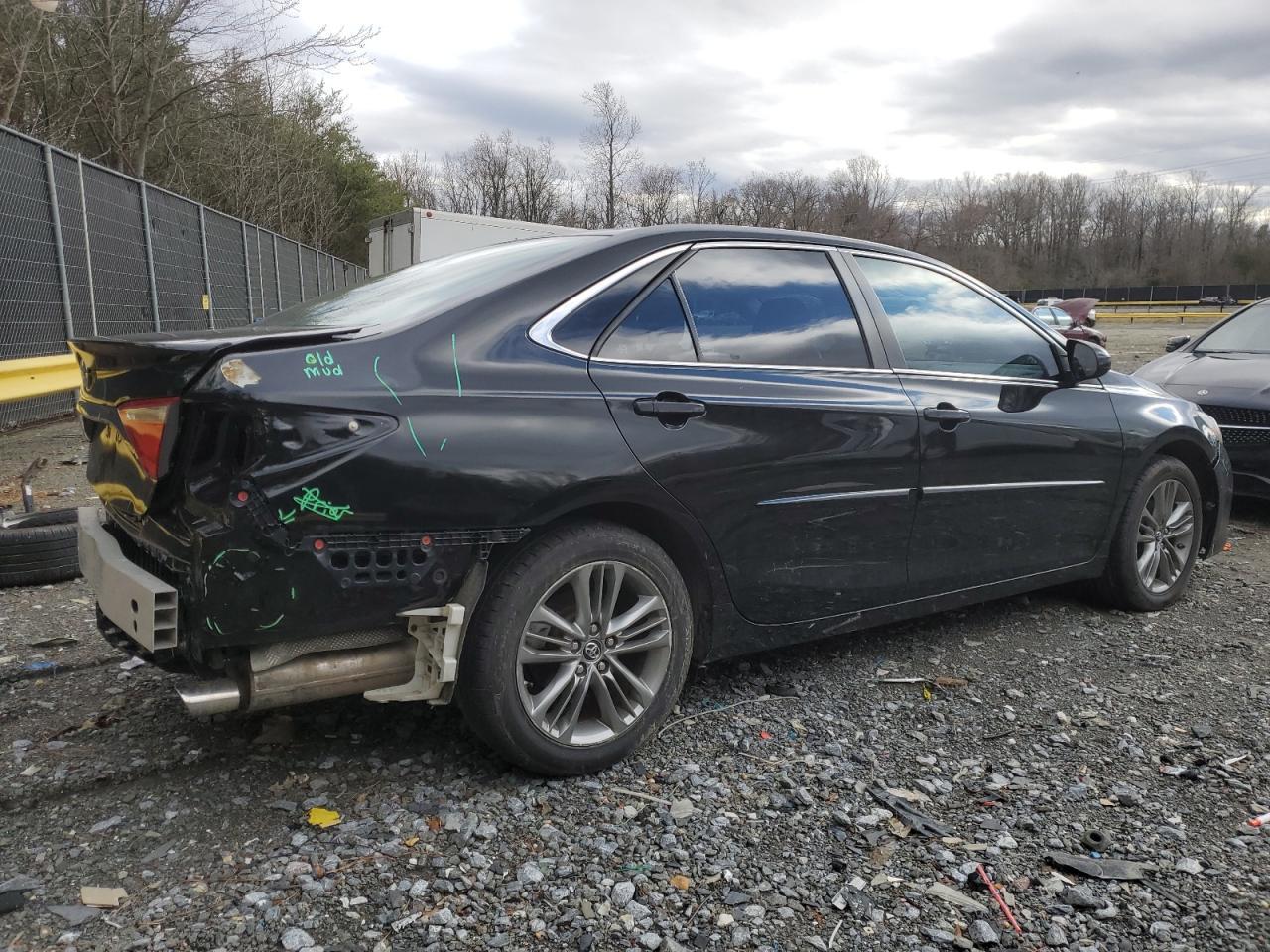 2016 TOYOTA CAMRY LE - Фото 3