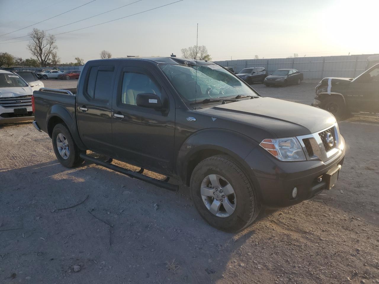 2012 NISSAN FRONTIER S - Фото 4