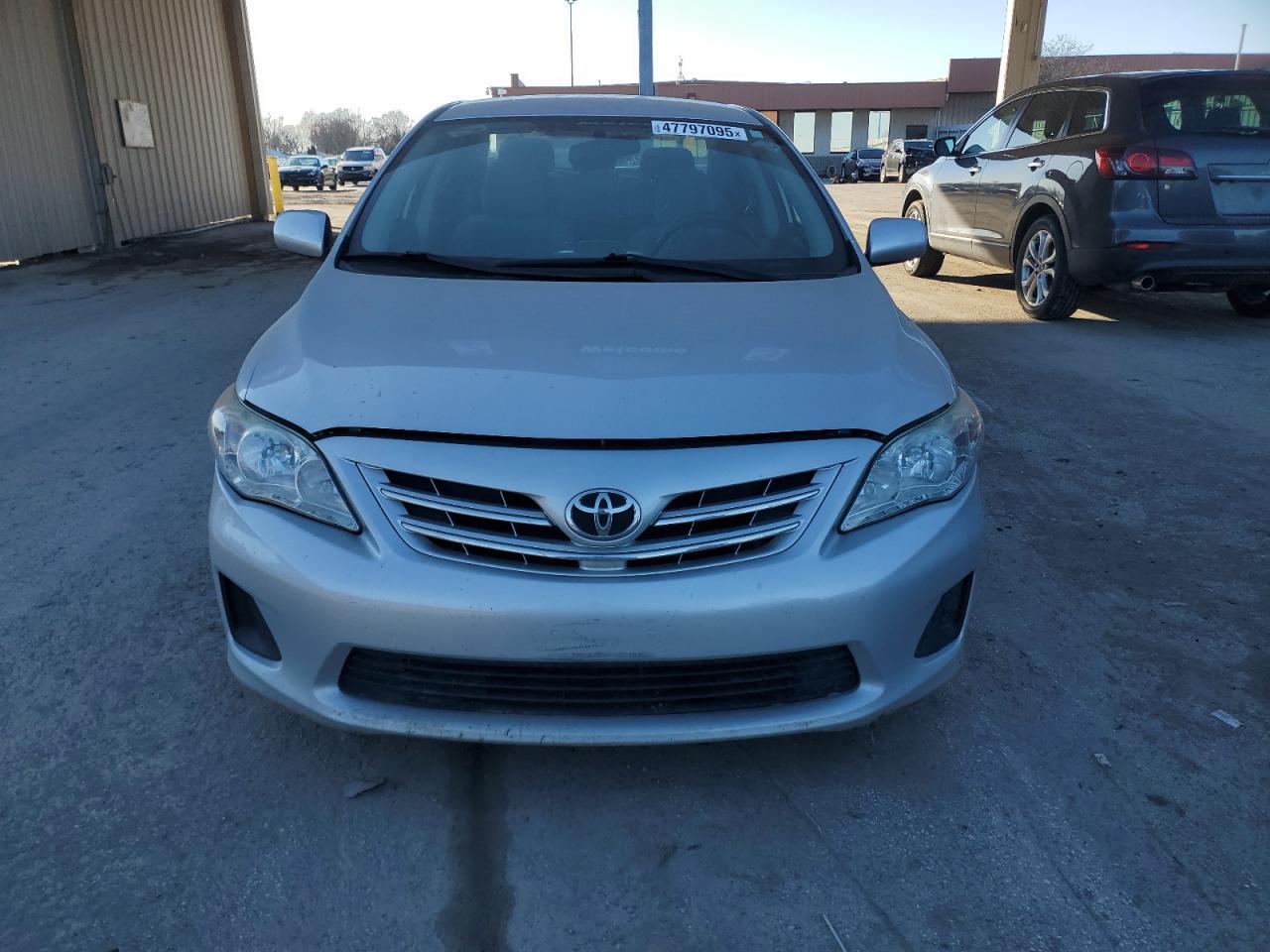 2013 TOYOTA COROLLA BA - Image 5
