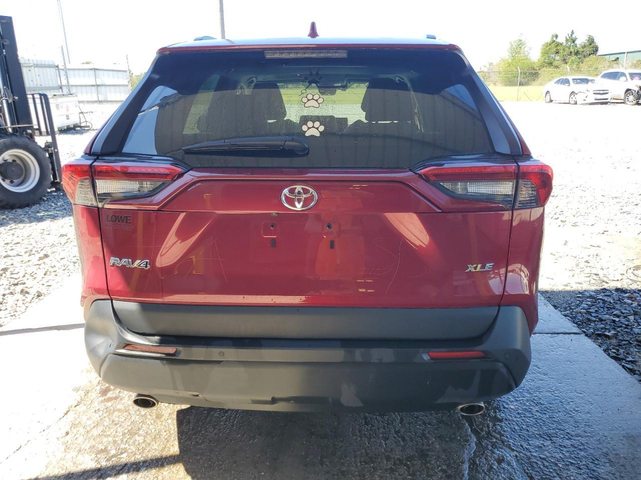 2024 TOYOTA RAV4 XLE P - Фото 6