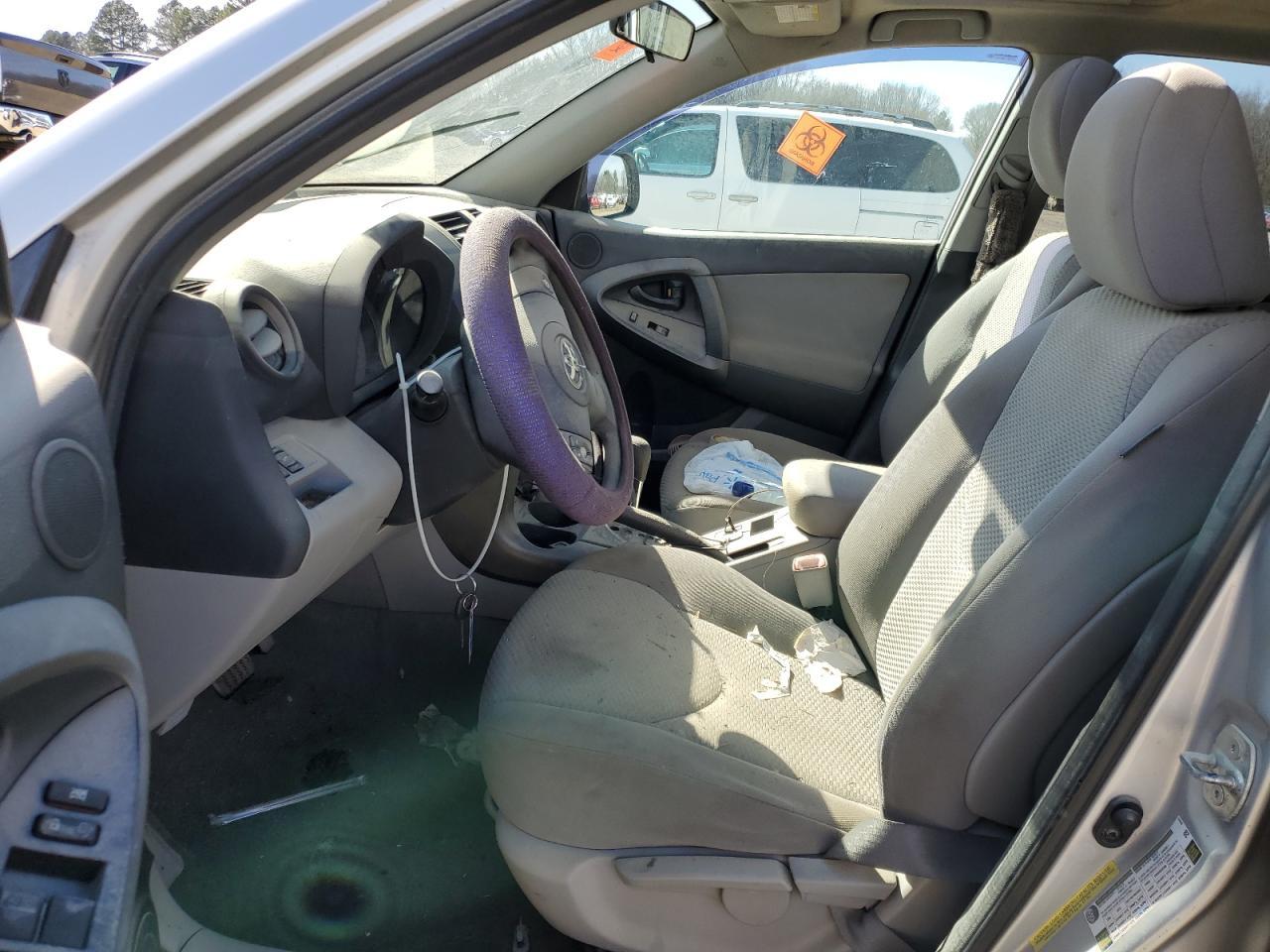 2011 TOYOTA RAV4 - Image 7