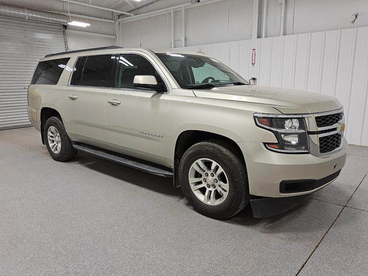 2017 CHEVROLET SUBURBAN K - Фото 4