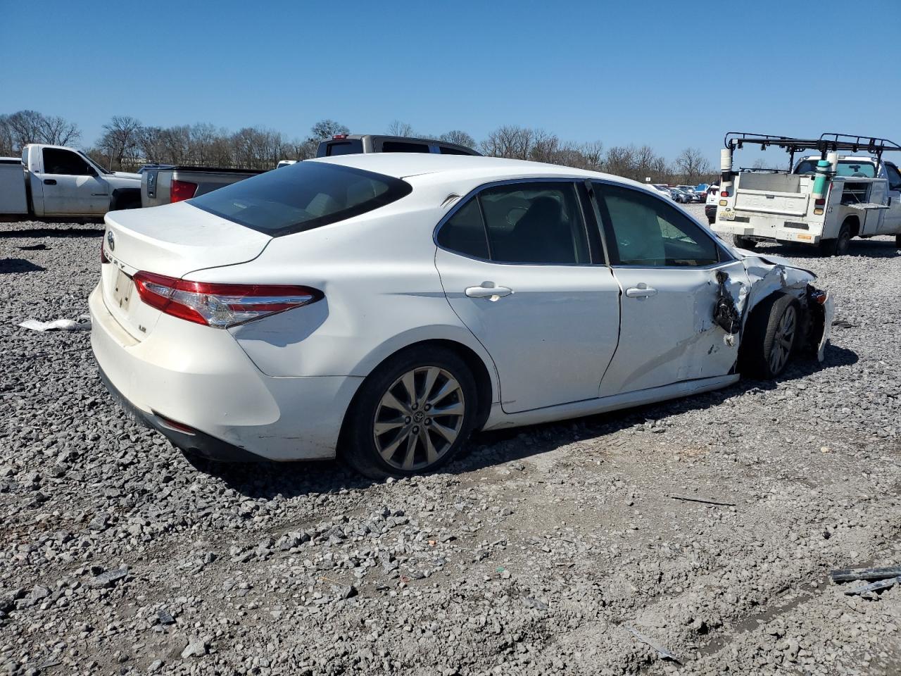 2018 TOYOTA CAMRY L - Image 3