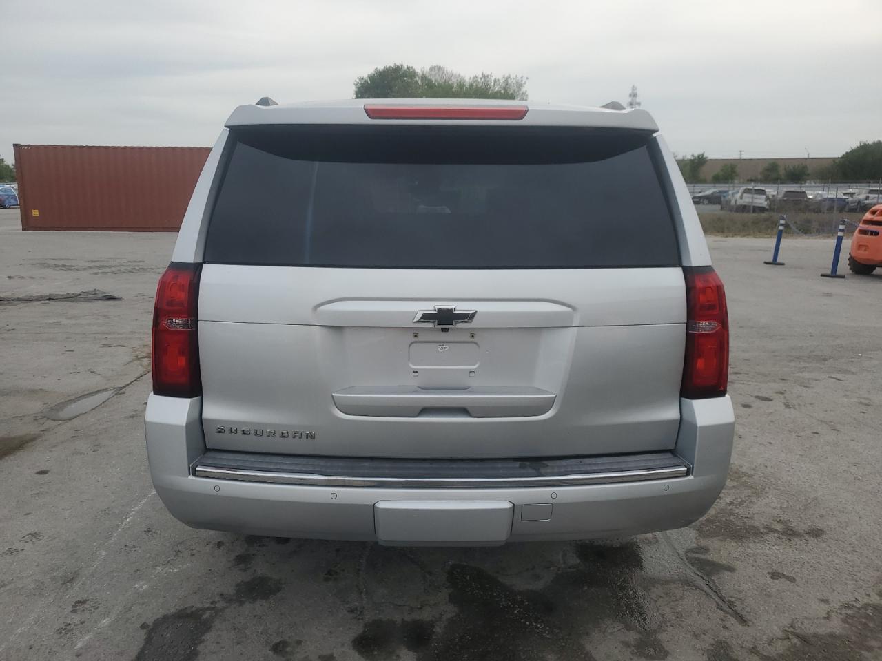 2015 CHEVROLET SUBURBAN C - Фото 6