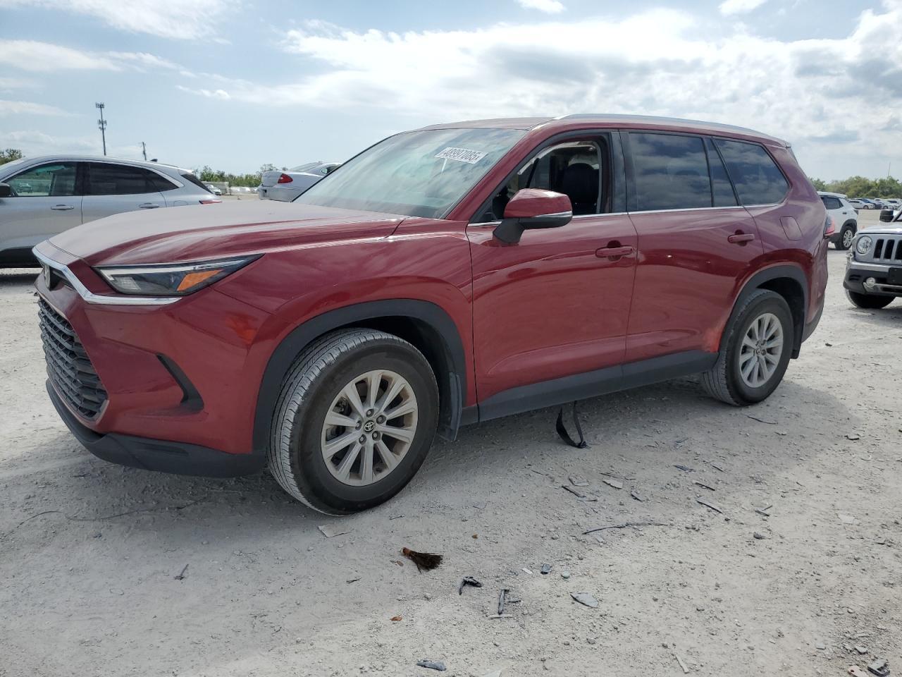 2024 TOYOTA GRAND HIGH