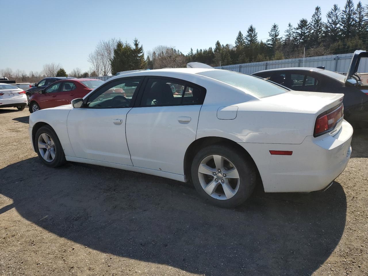 2013 DODGE CHARGER SE - Фото 2