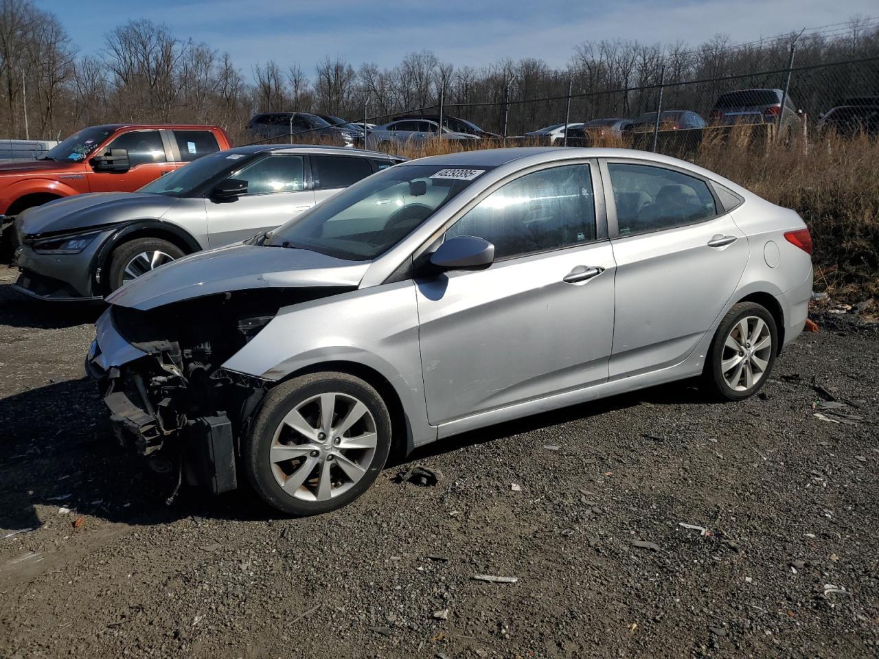2012 HYUNDAI ACCENT GLS