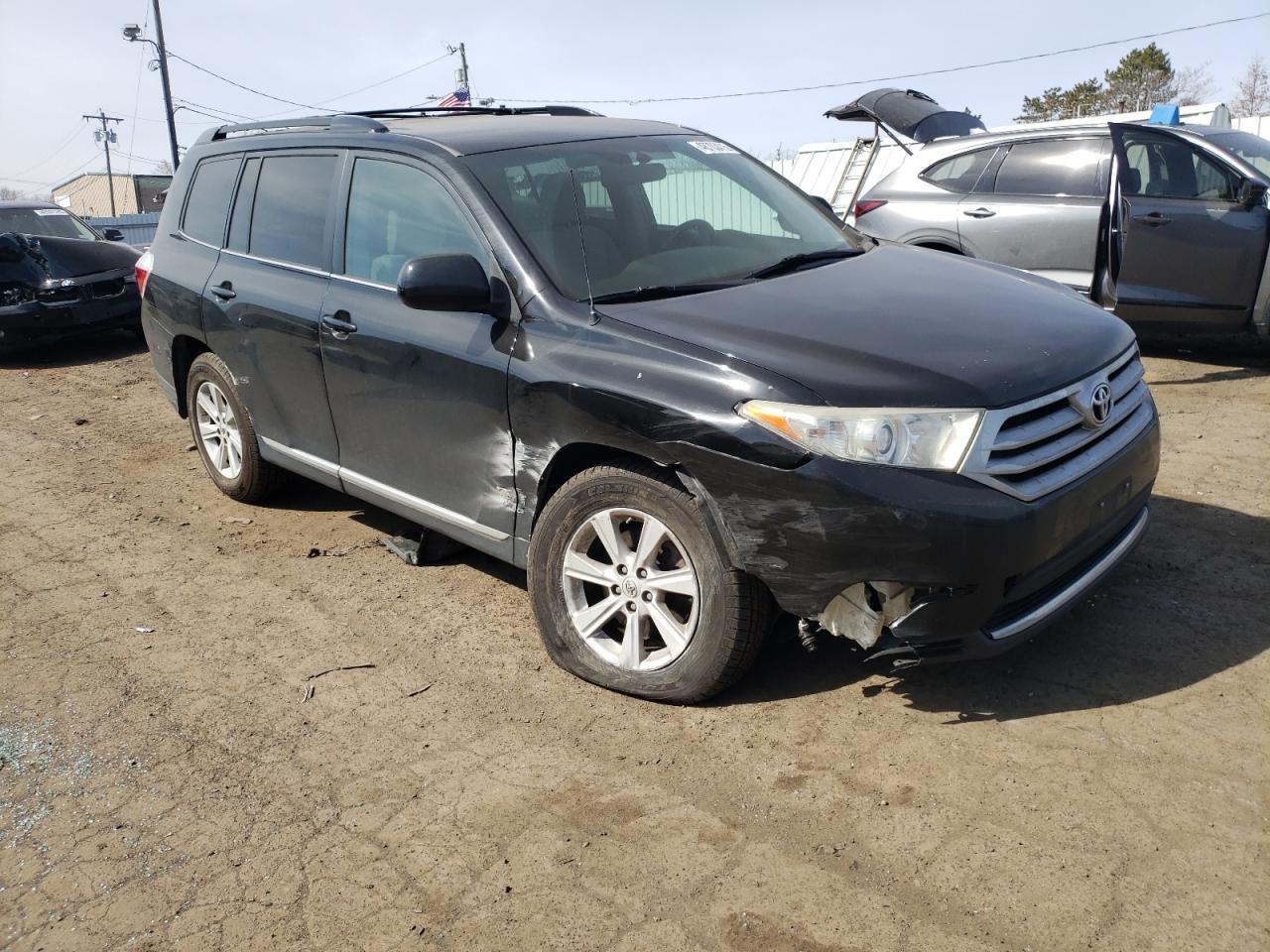 2011 TOYOTA HIGHLANDER - Image 4