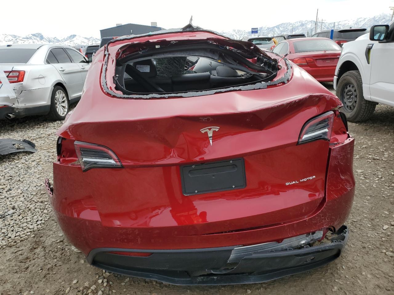 2025 TESLA MODEL Y - Image 6
