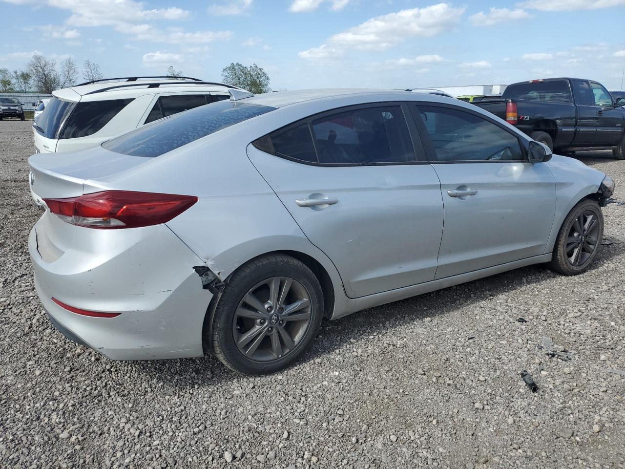 2017 HYUNDAI ELANTRA SE - Фото 3