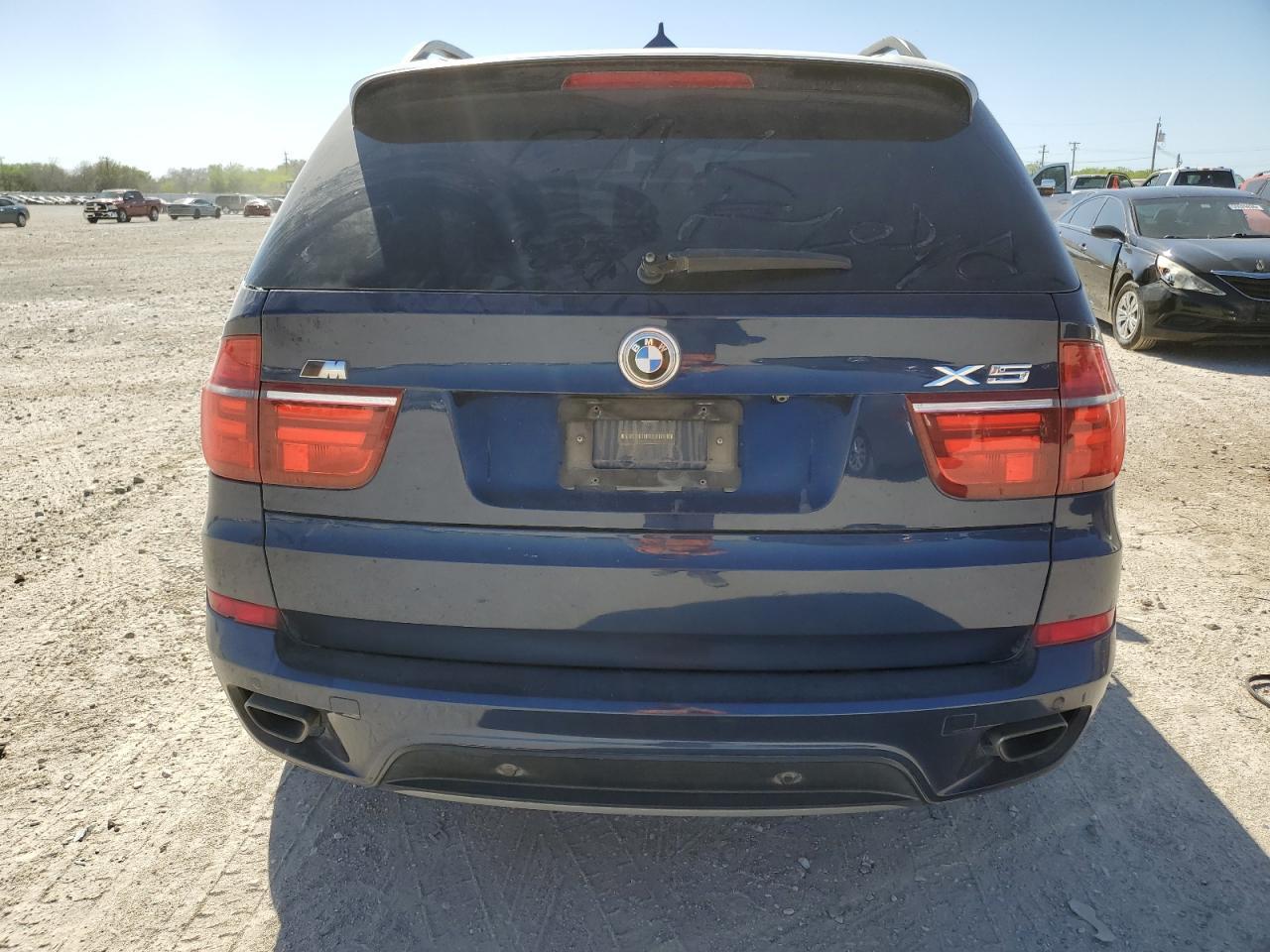 2011 BMW X5 XDRIVE5 - Image 6