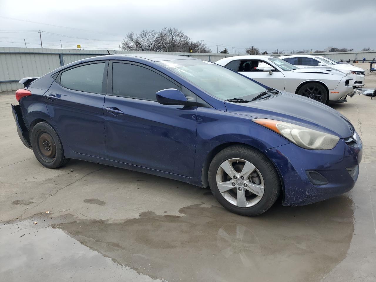 2013 HYUNDAI ELANTRA GL - Image 4