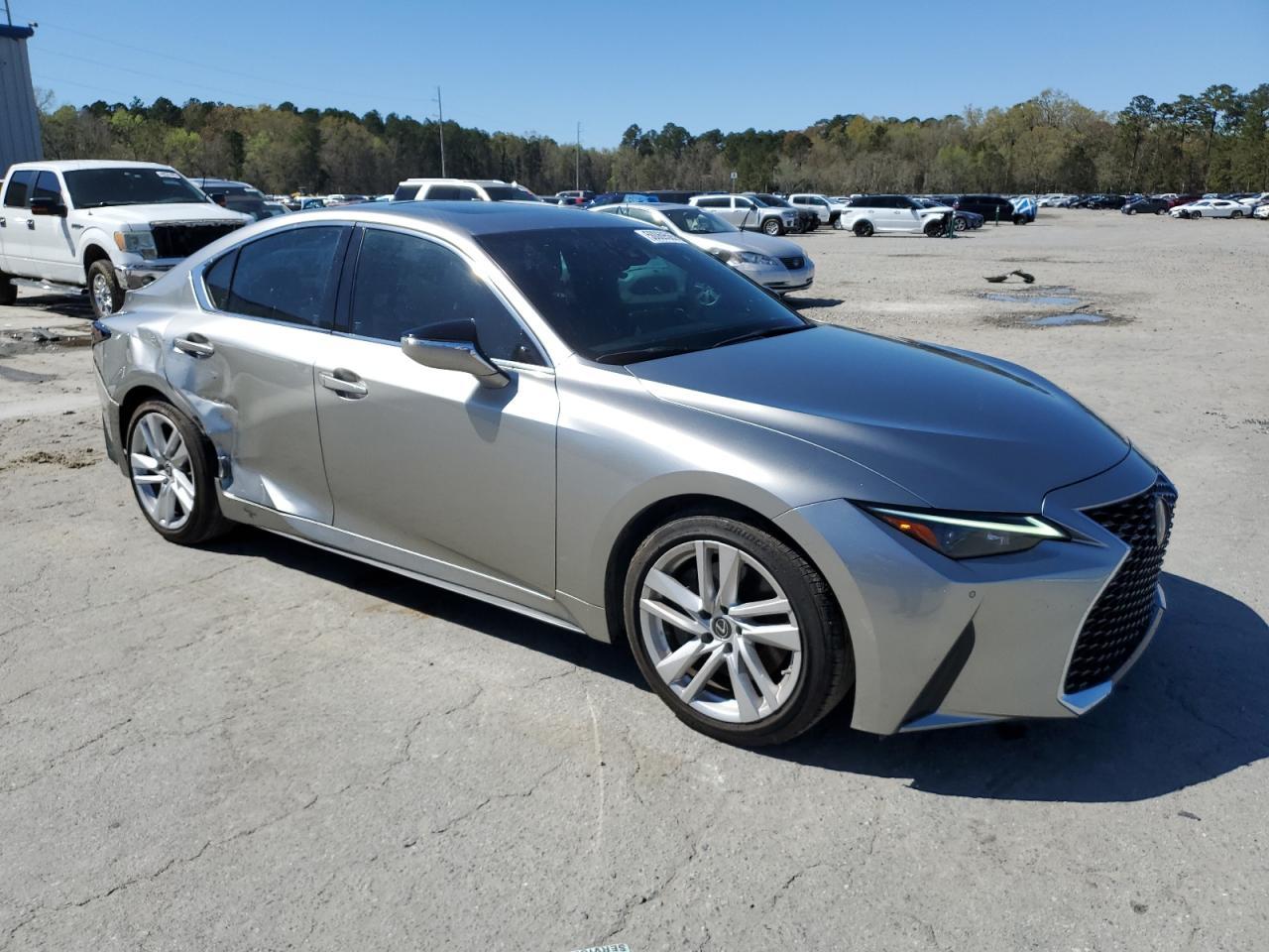 2021 LEXUS IS 300 - Фото 4