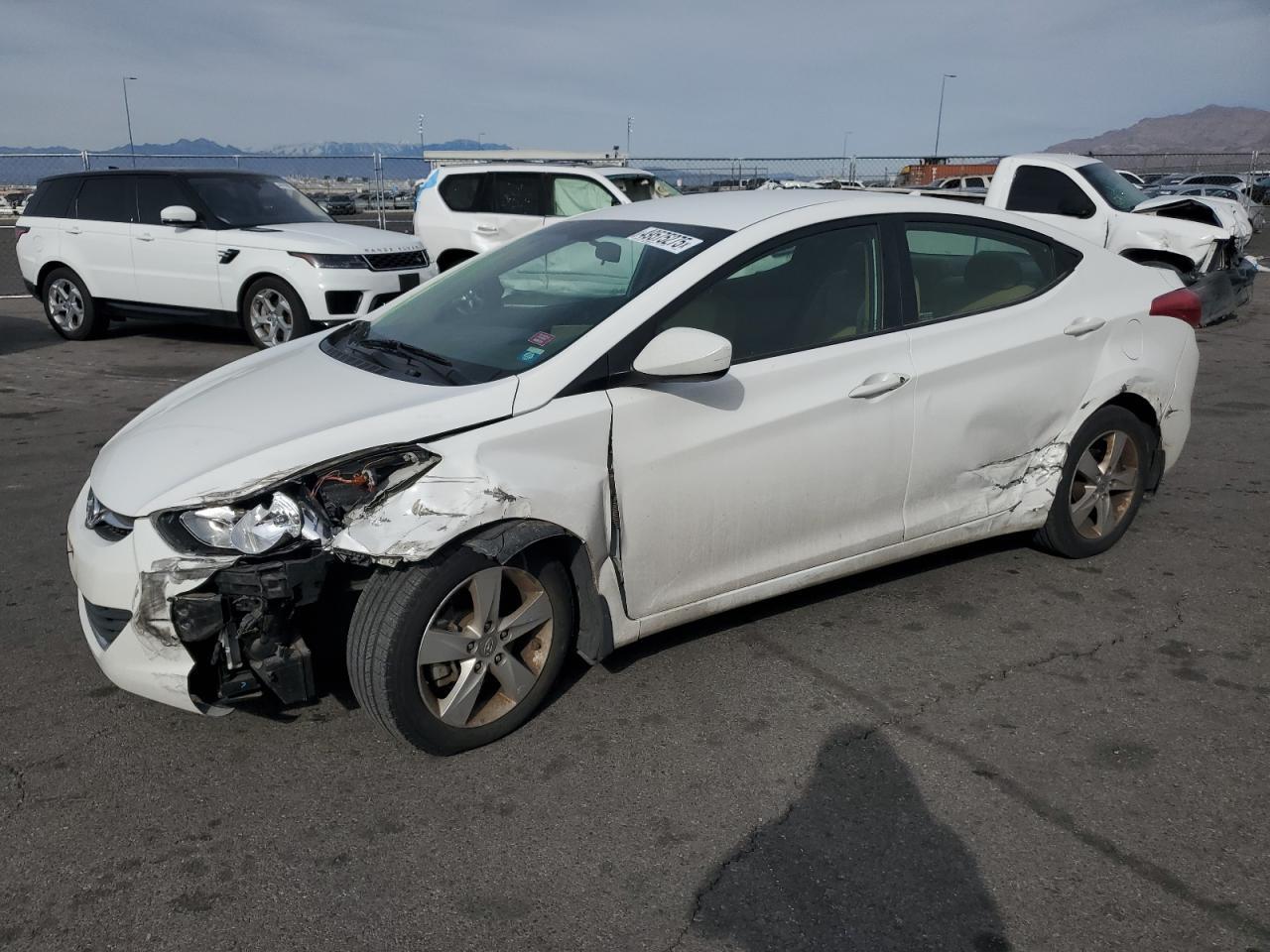 2013 HYUNDAI ELANTRA GL